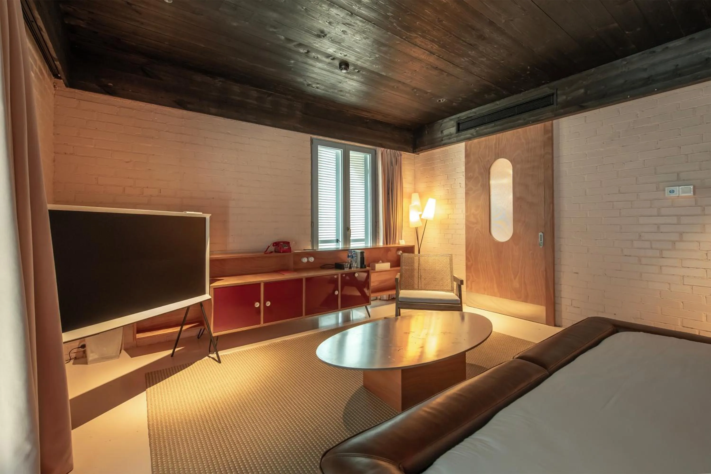 TV and multimedia in Rooms Hotel Batumi