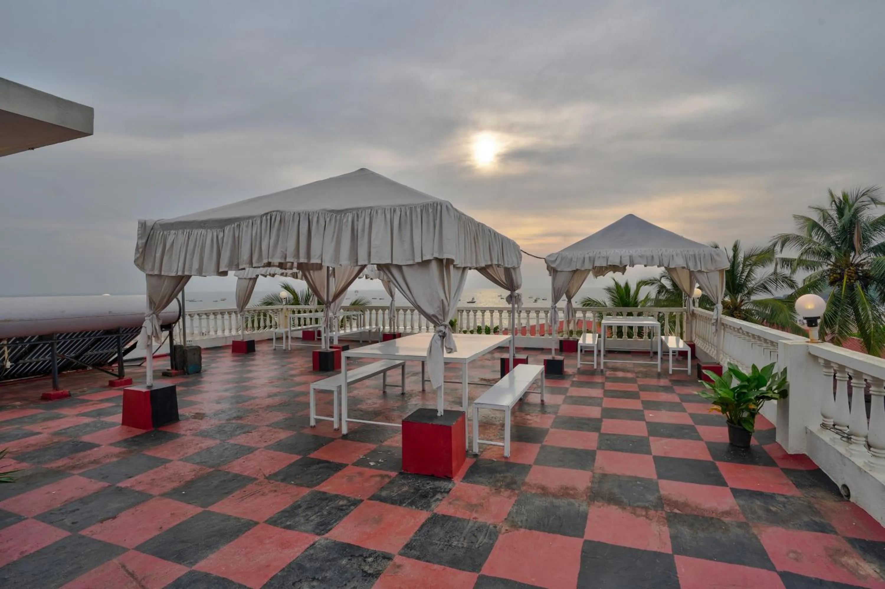 Balcony/Terrace in Hotel Salty Waves Baga