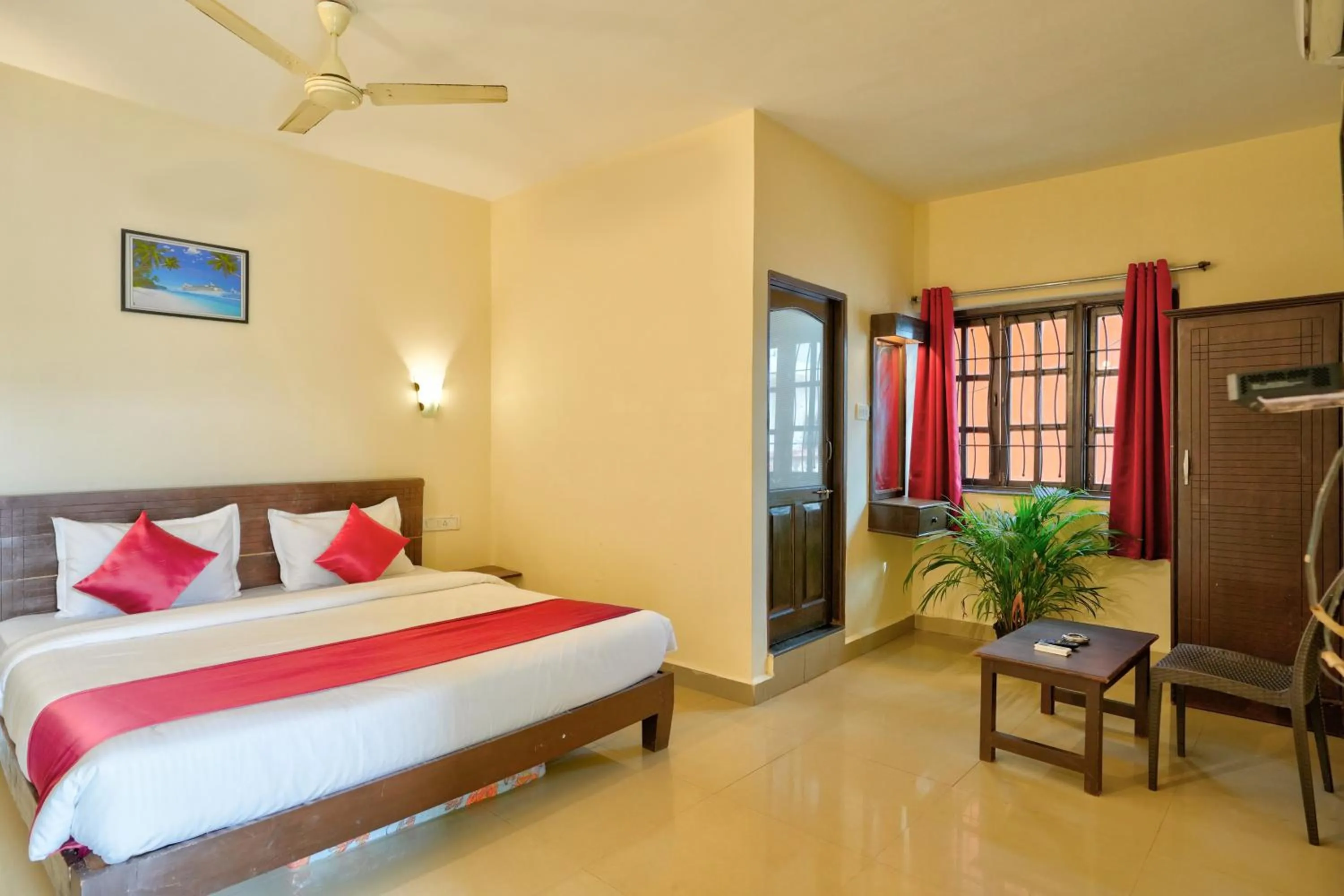 Bedroom, Bed in Hotel Salty Waves Baga