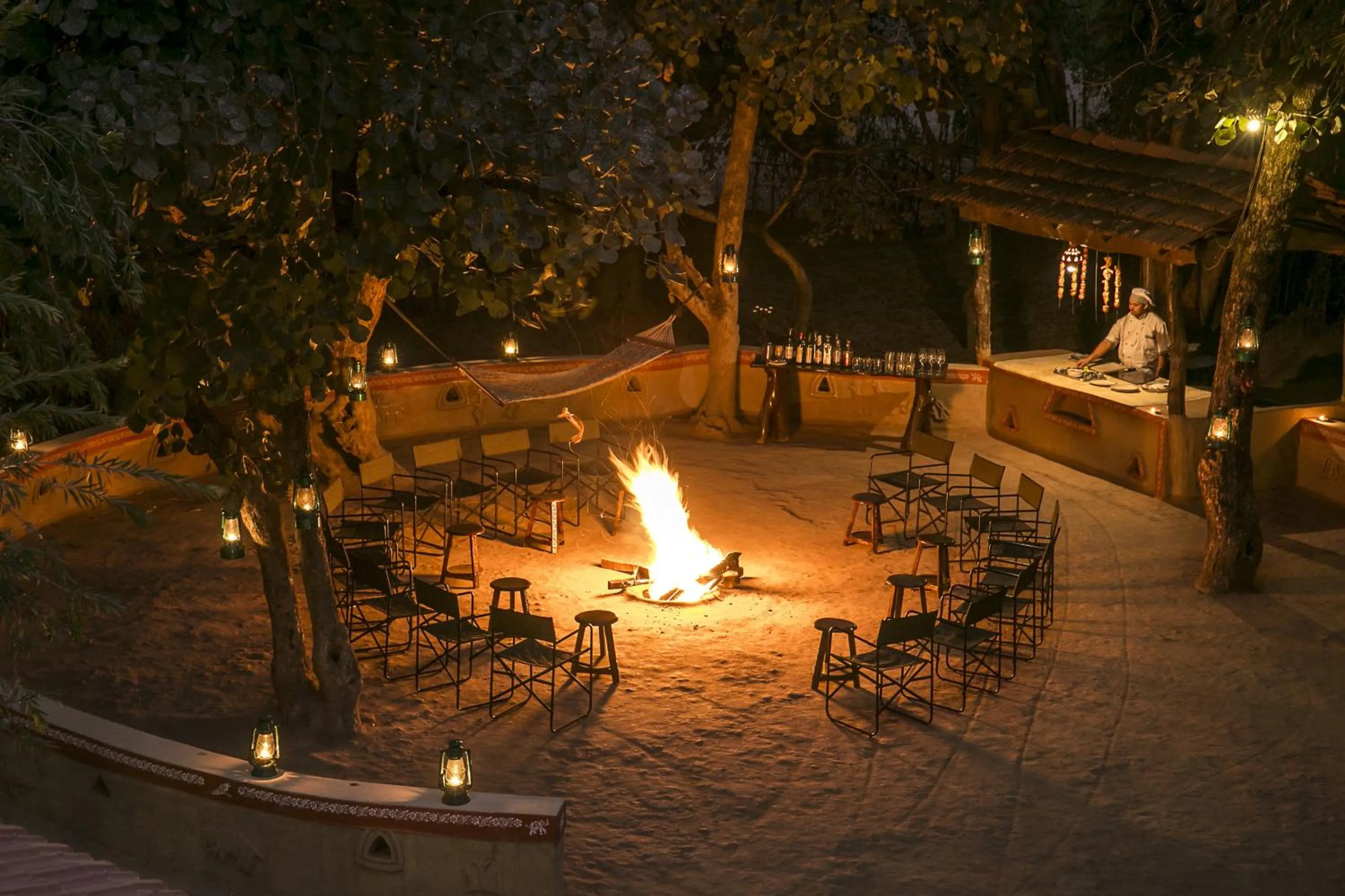 Restaurant/places to eat in Bandhavgarh Jungle Lodge