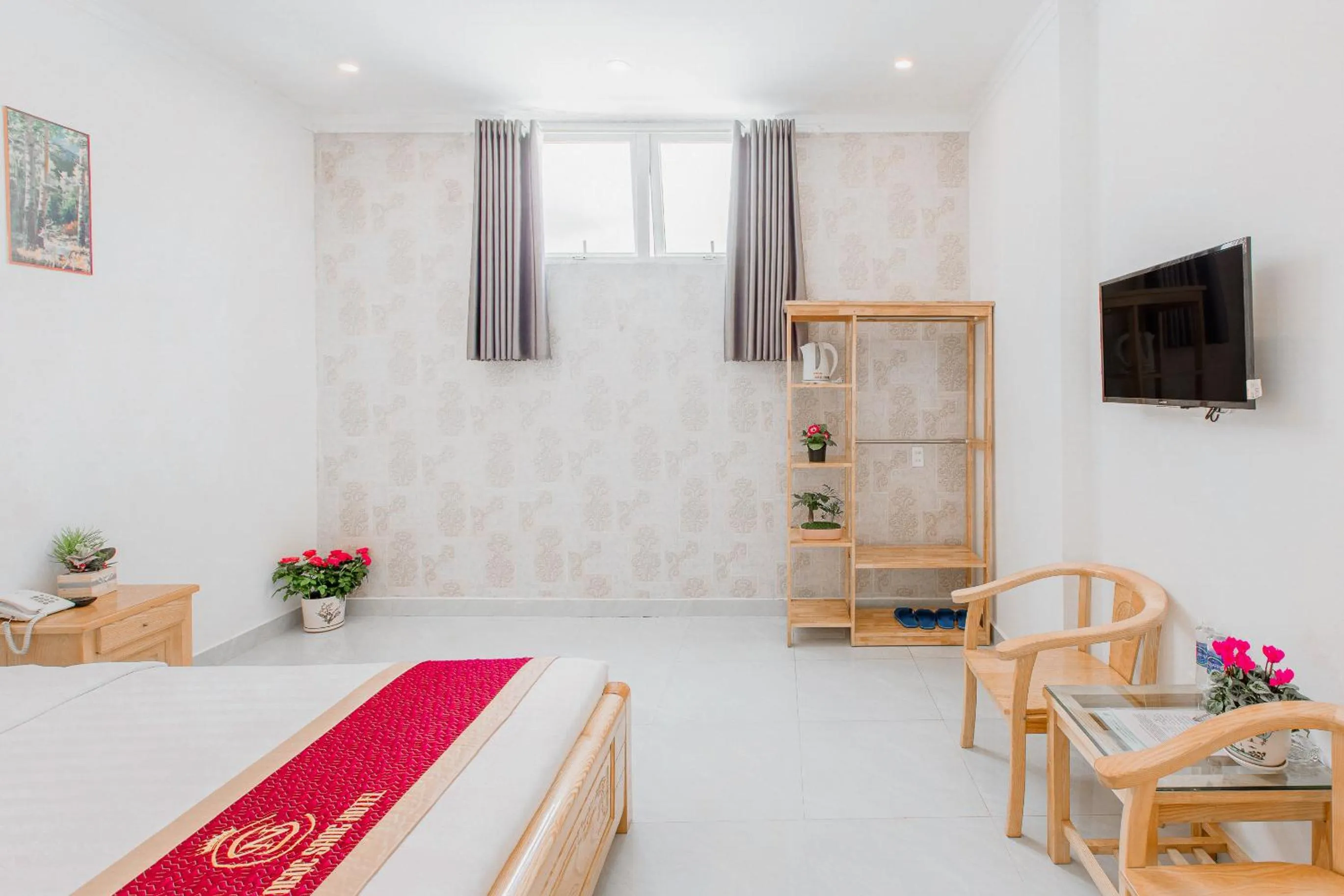 TV and multimedia, Bed in Ngọc Sang 3 Hotel