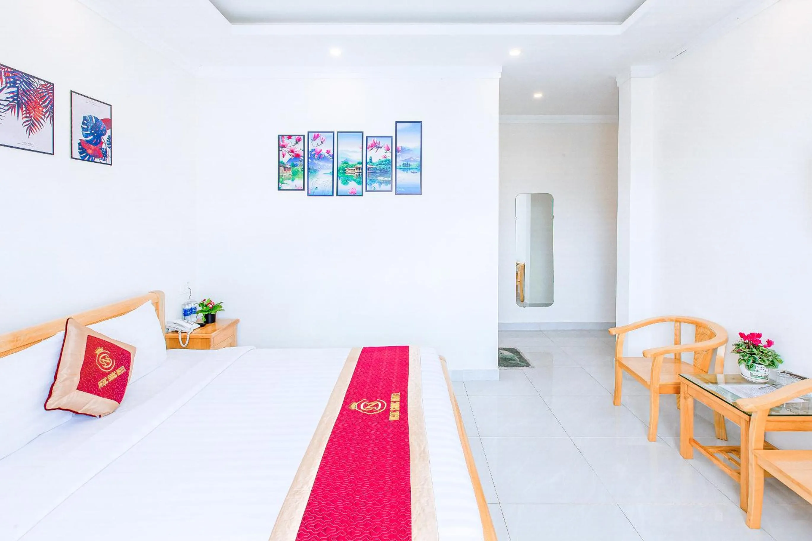 Seating area, Bed in Ngọc Sang 3 Hotel