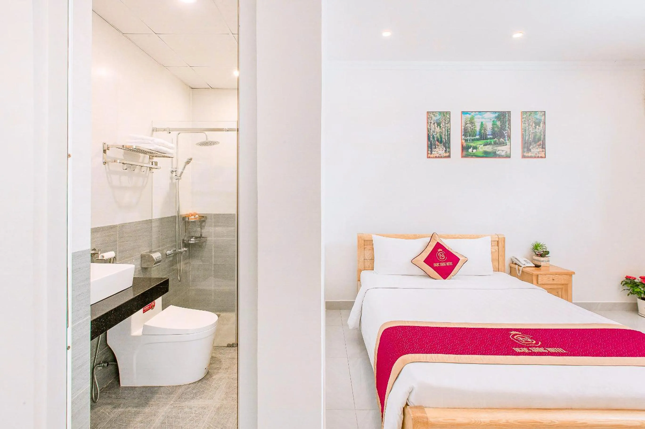 Shower in Ngọc Sang 3 Hotel