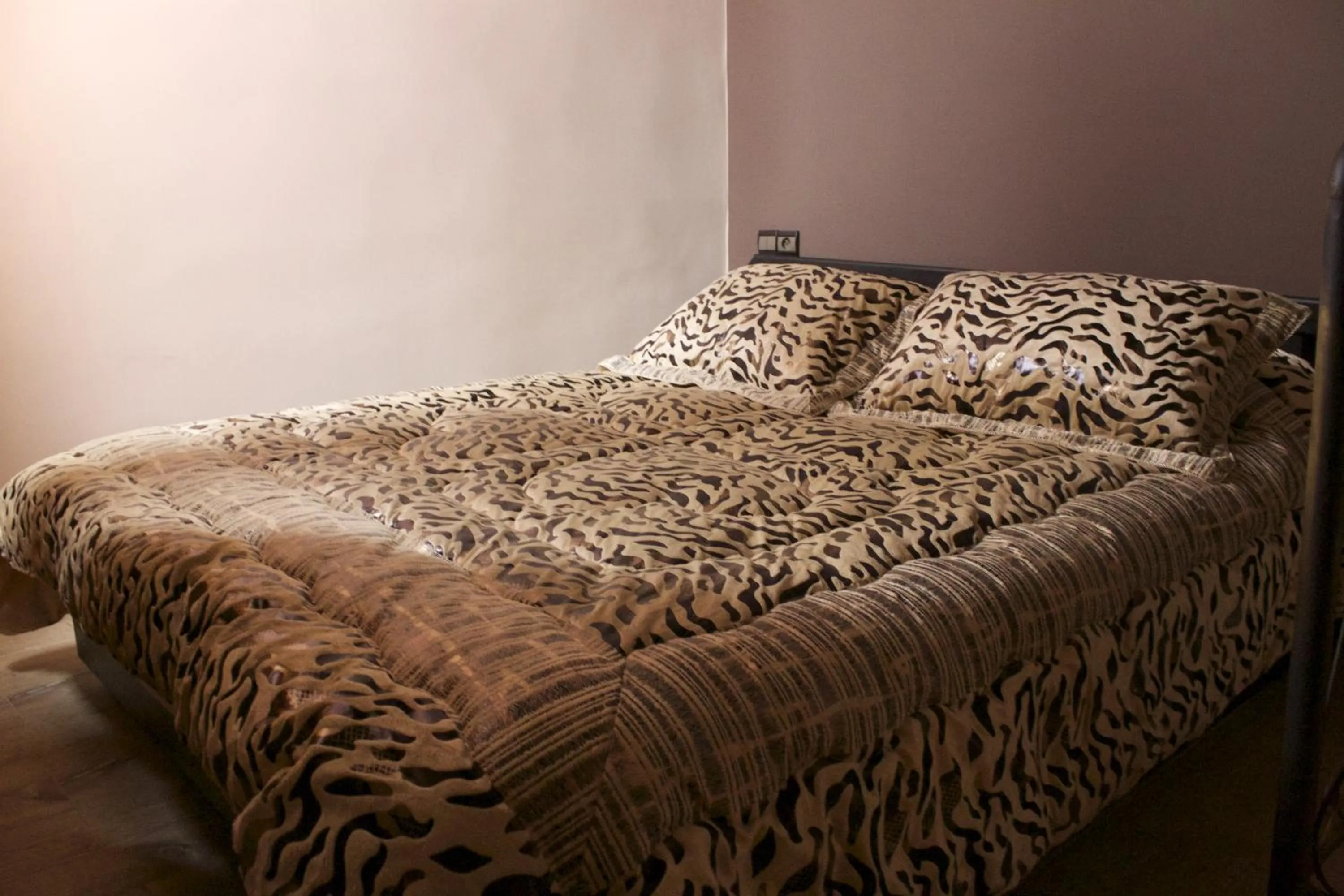 Bed in Collier De La Colombe