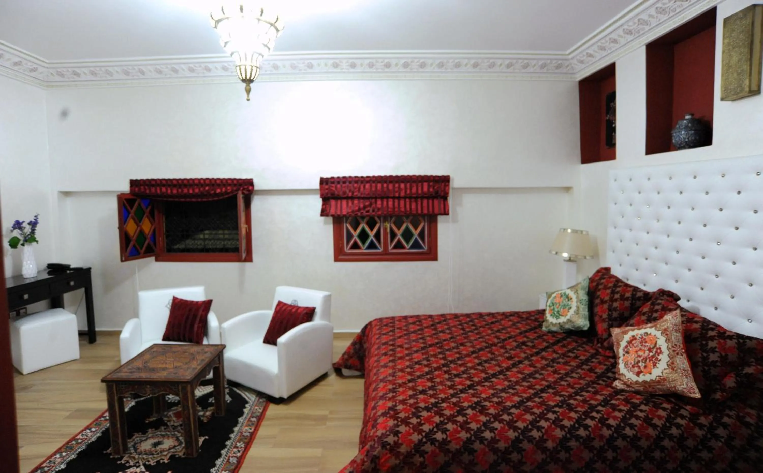 Bed in Collier De La Colombe