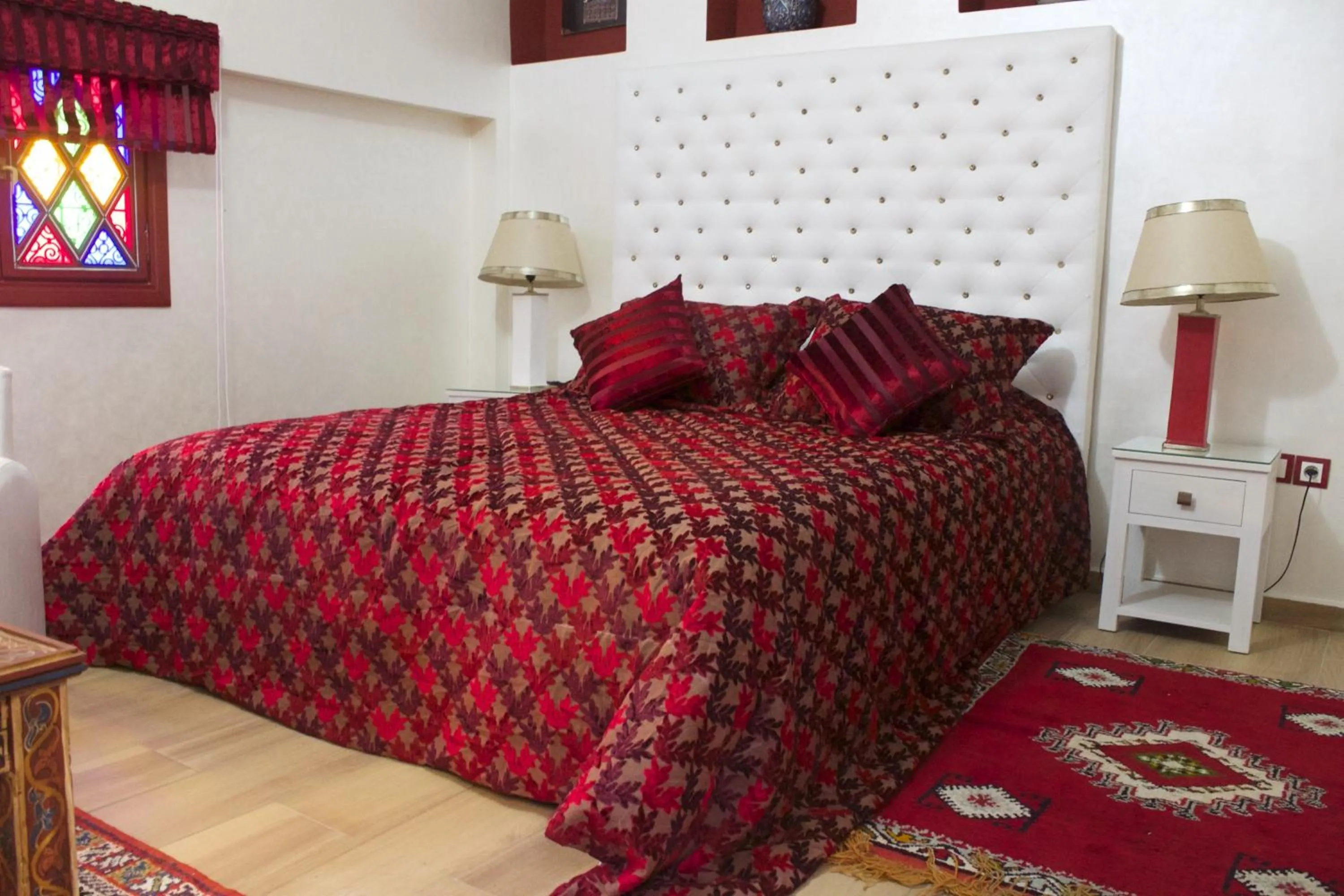 Bed in Collier De La Colombe