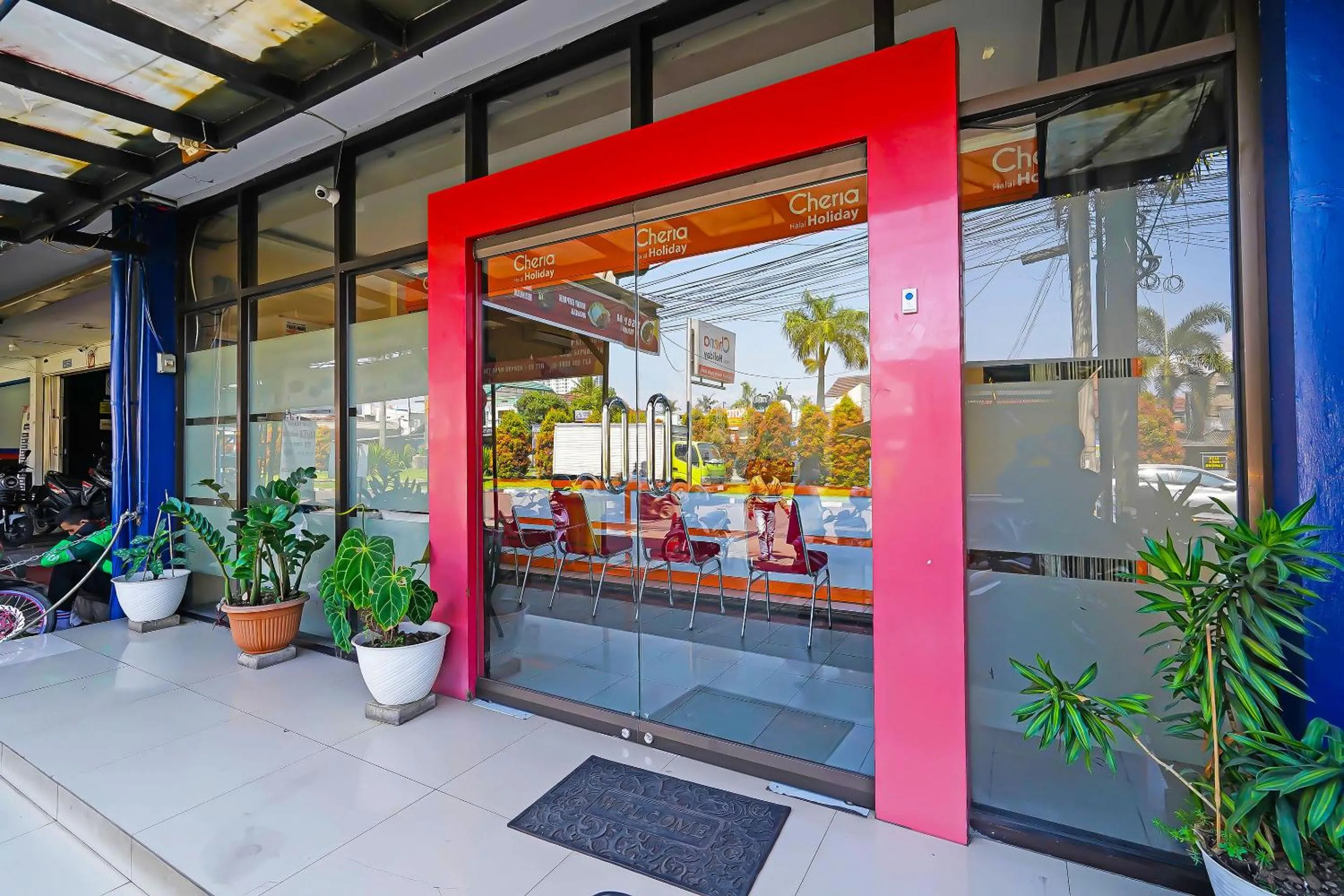 Facade/entrance in OYO Life 92720 Mekarwangi Guest House