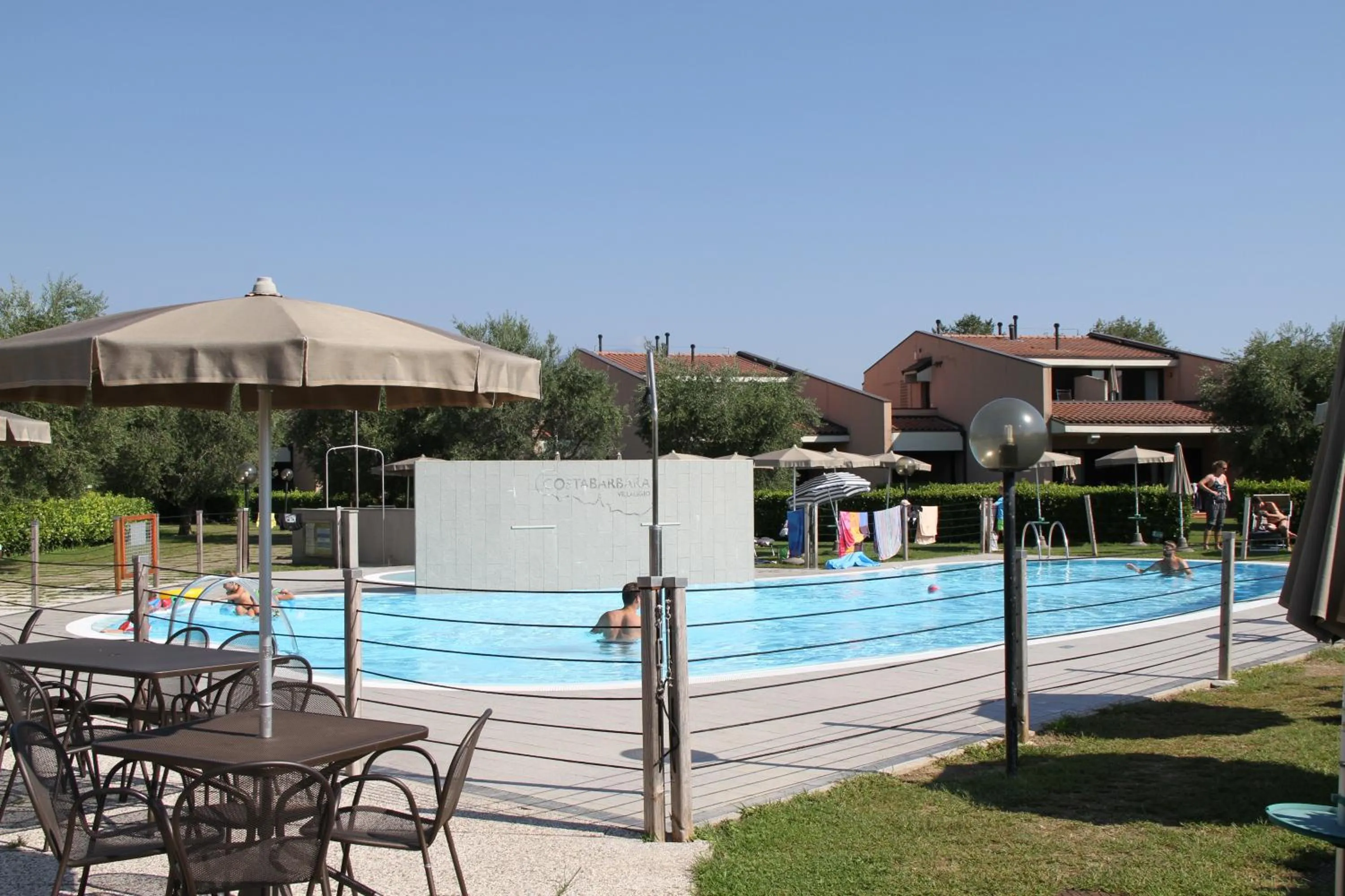 Property building in Villaggio Barbara