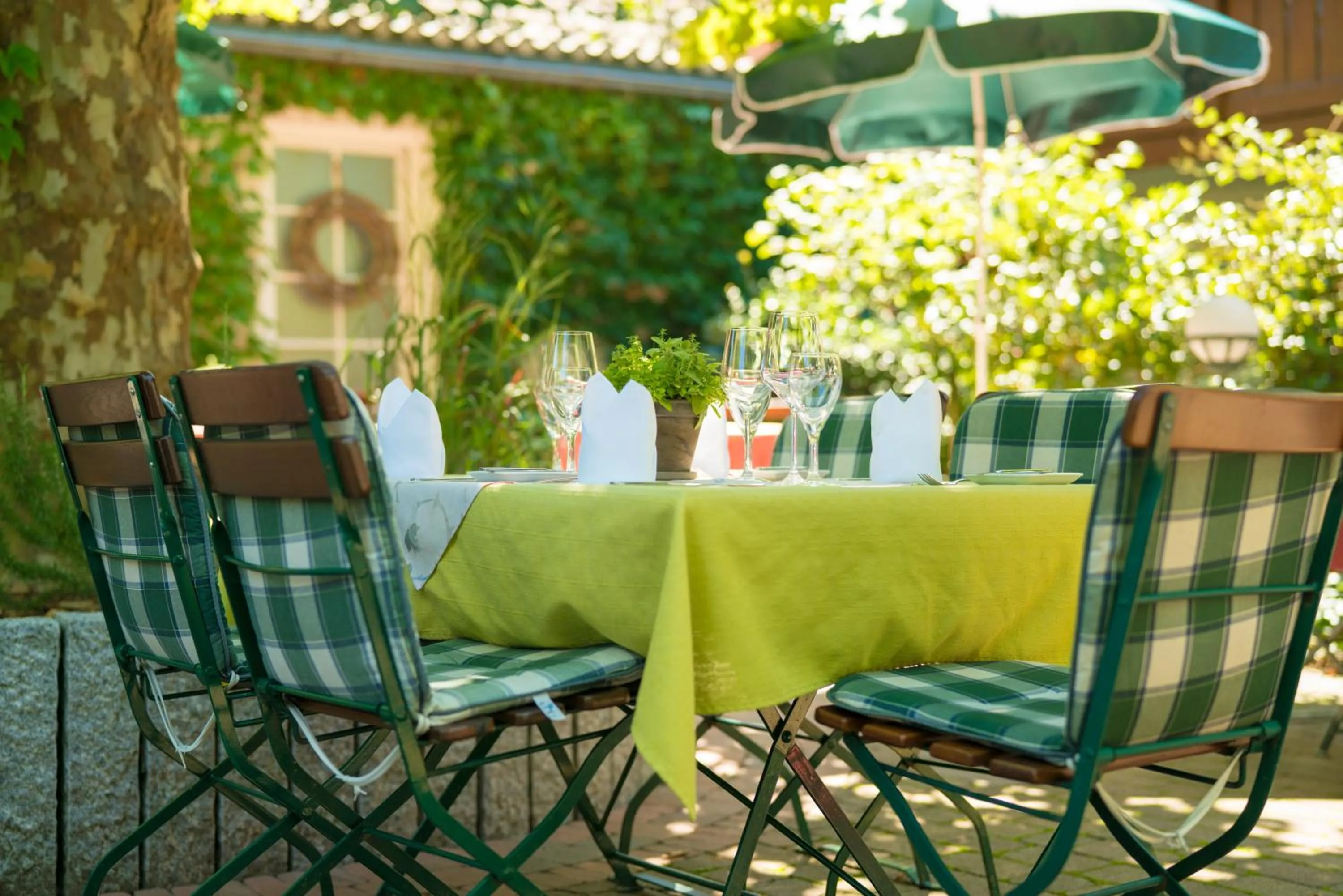 Restaurant/places to eat in Pflugwirts Hotel und Gasthaus