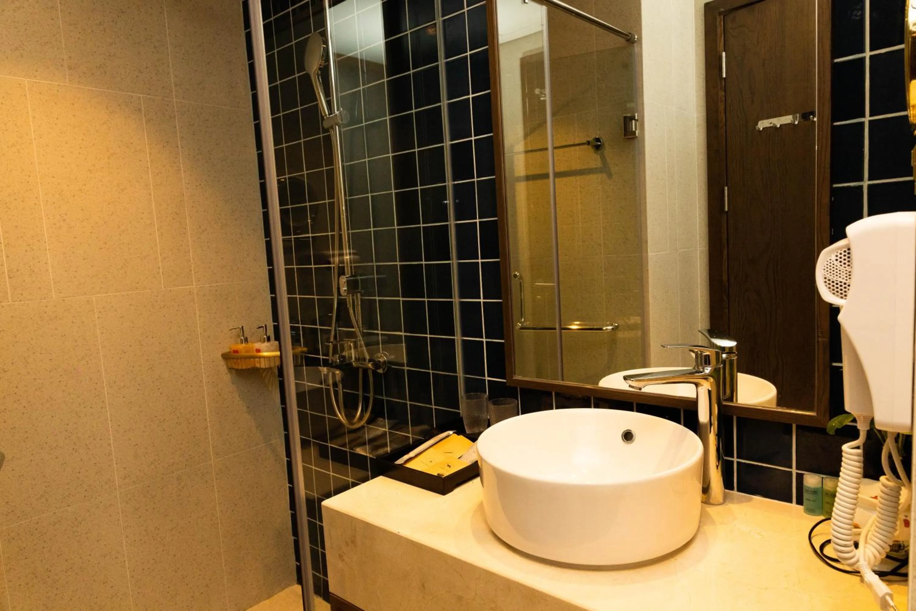 Shower in Apec Nirvana Peace Mui Ne