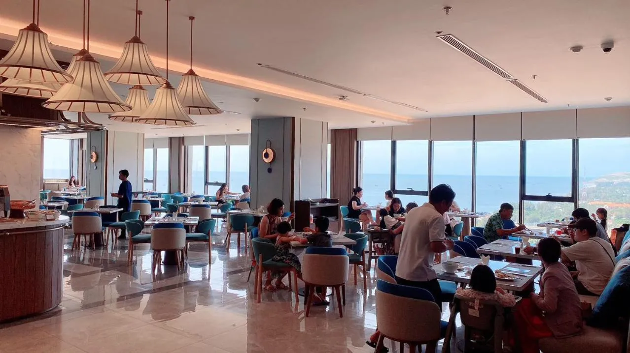 Restaurant/places to eat in Apec Nirvana Peace Mui Ne