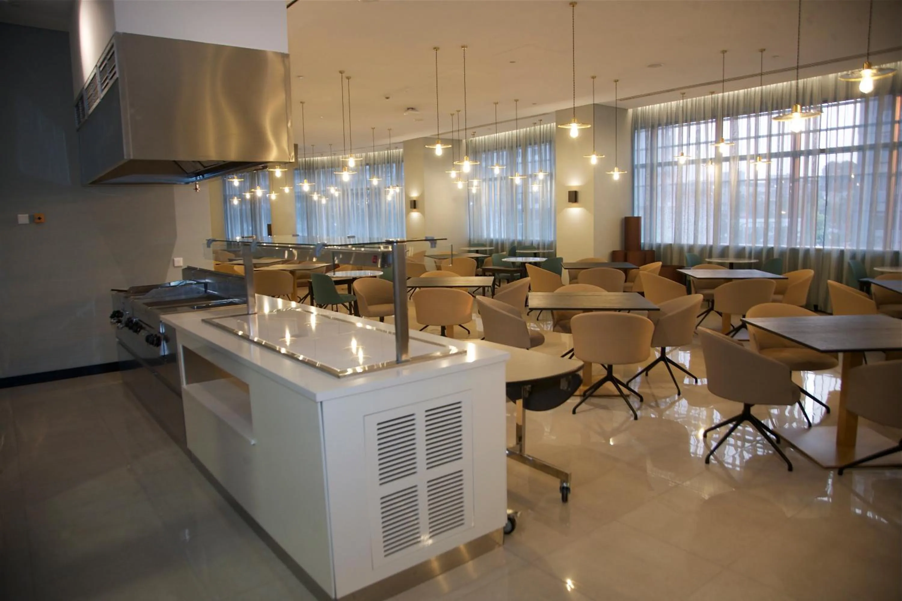 Restaurant/places to eat in Hotel Continental Horizonte