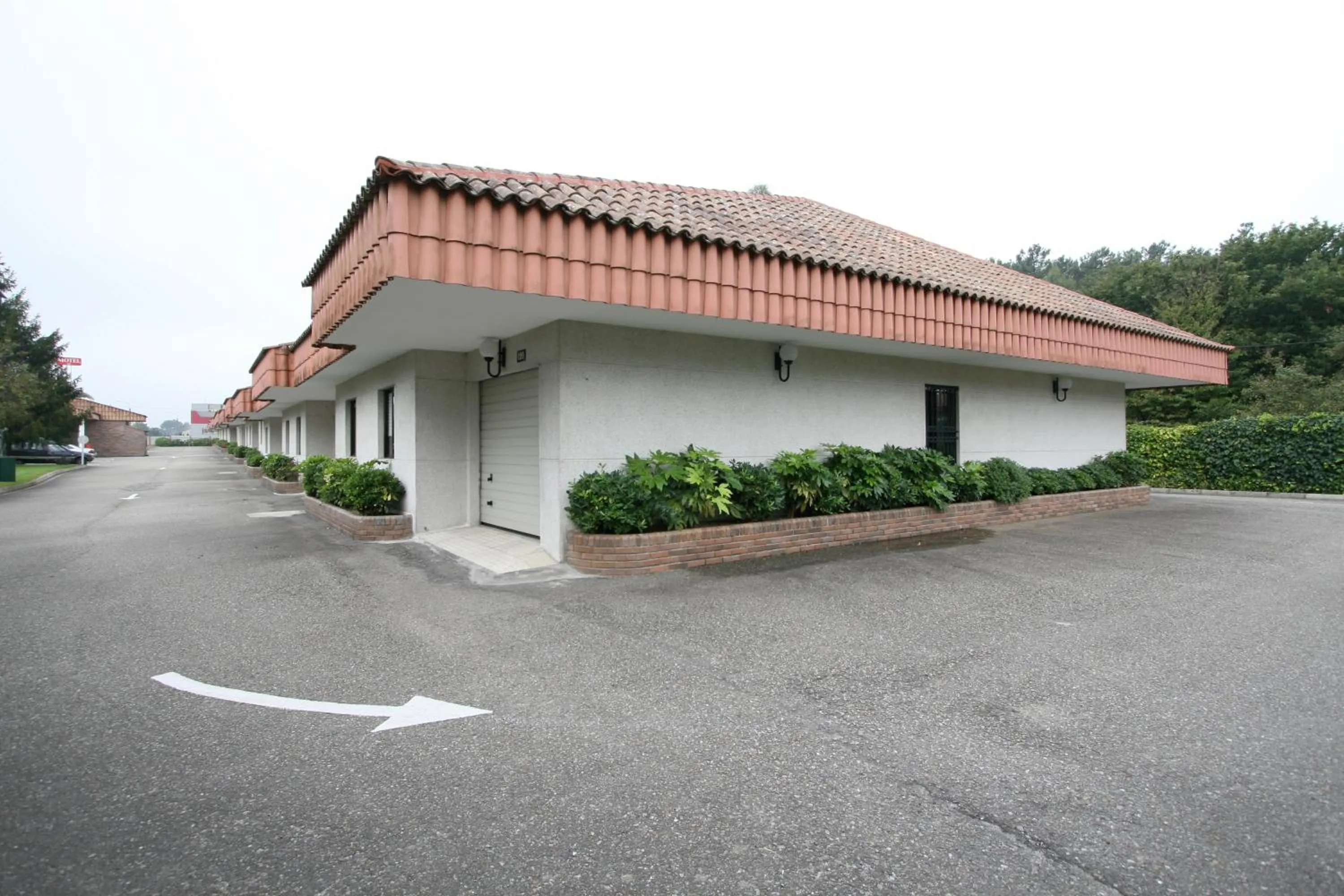 Property building in Motel Aeropuerto