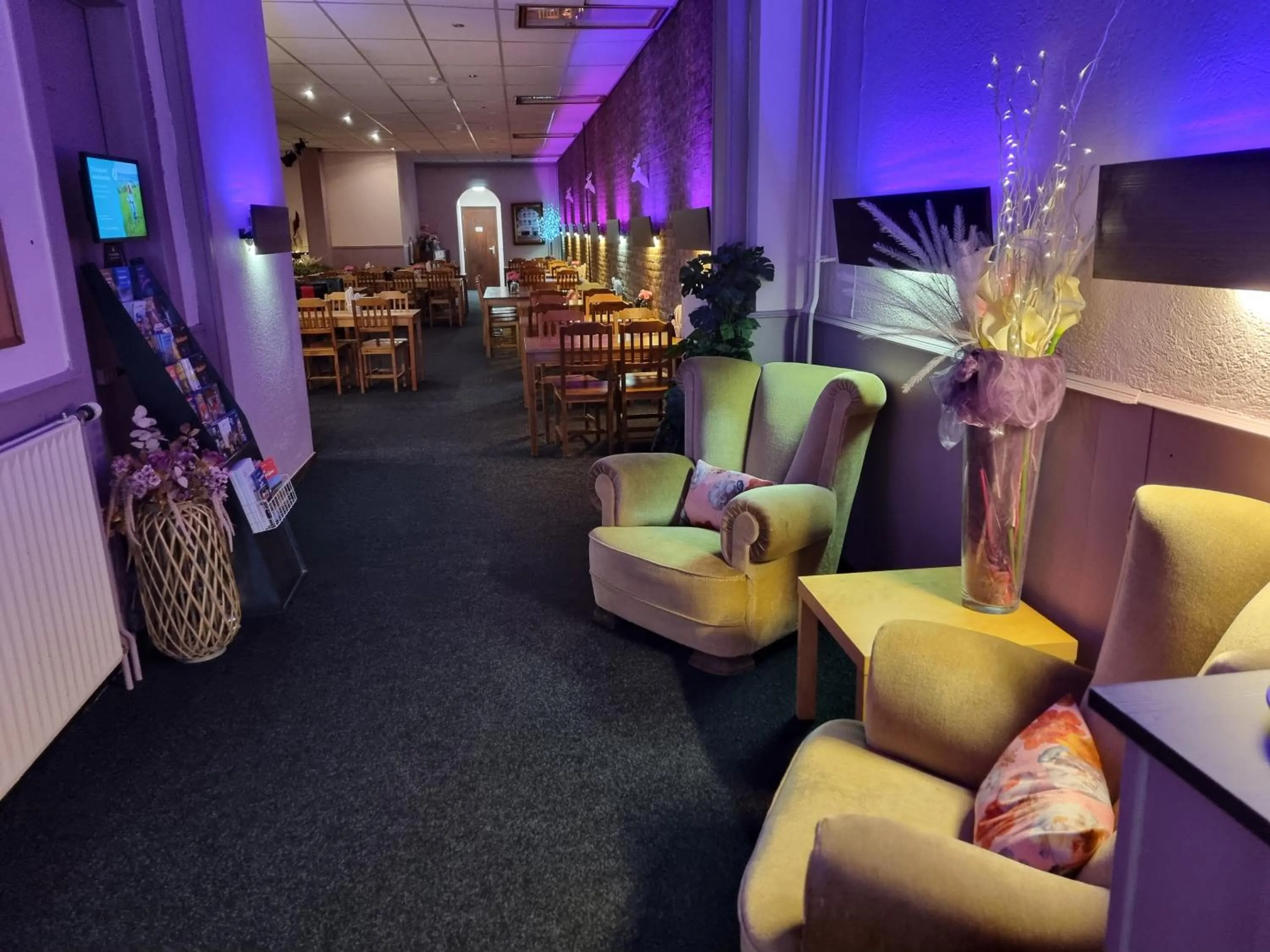 Property building in Hotel Dupuis