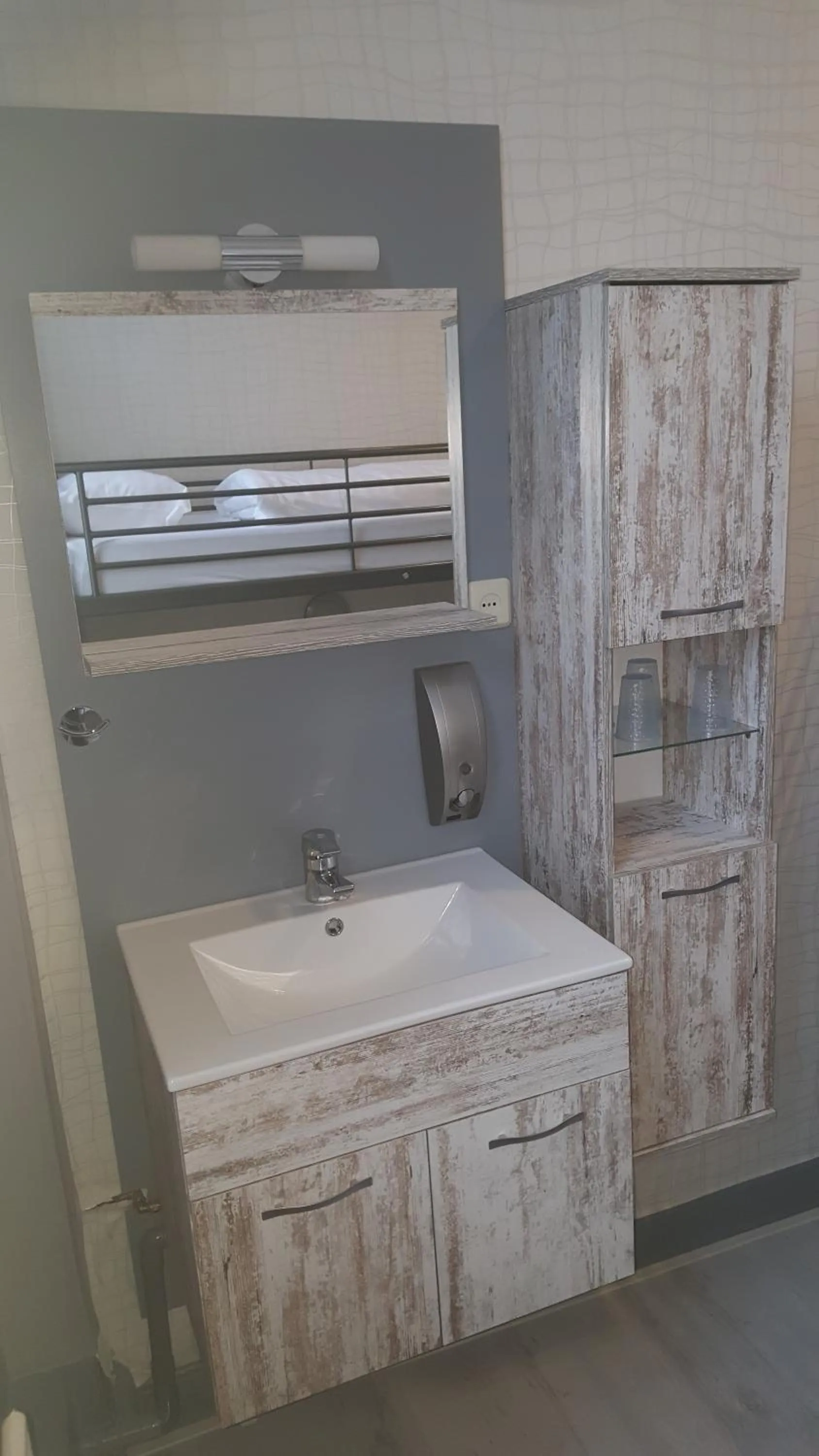 Decorative detail in Hotel Dupuis