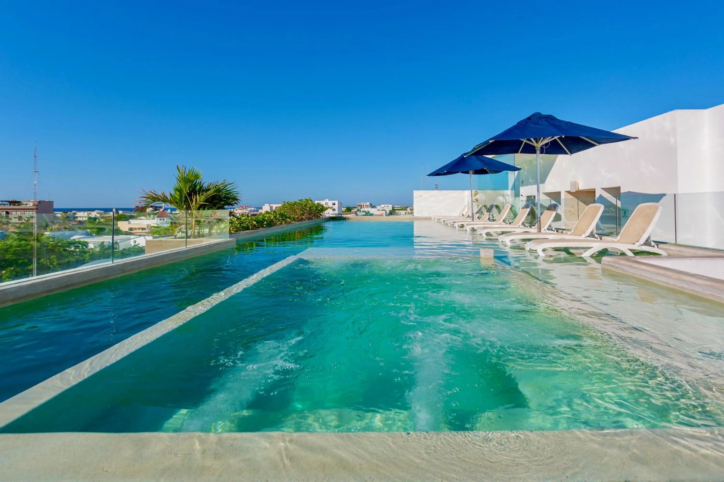 Swimming Pool in Anah Luxury Condos