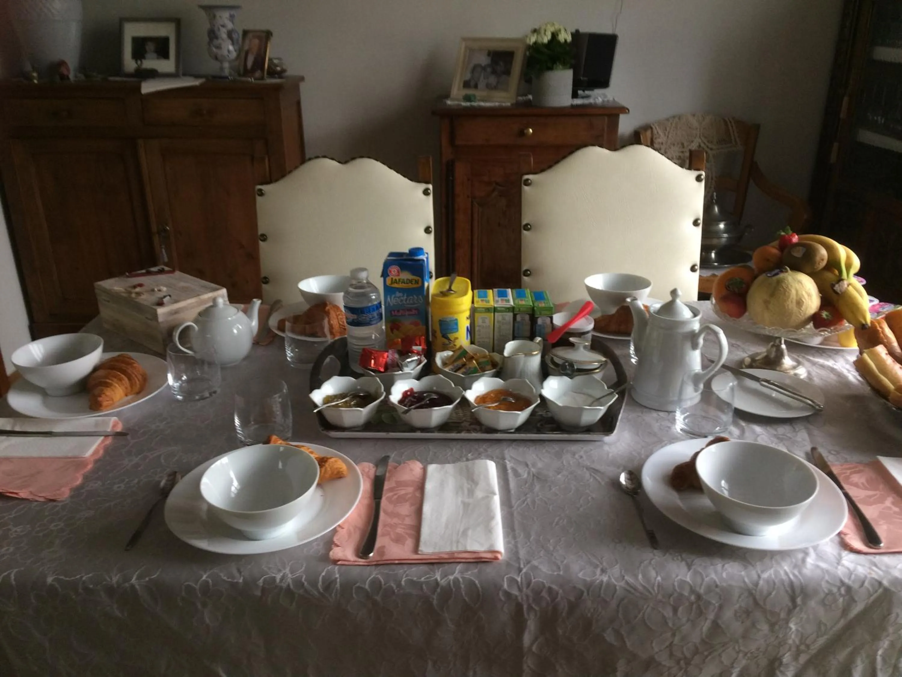 Continental breakfast in La Mansarde