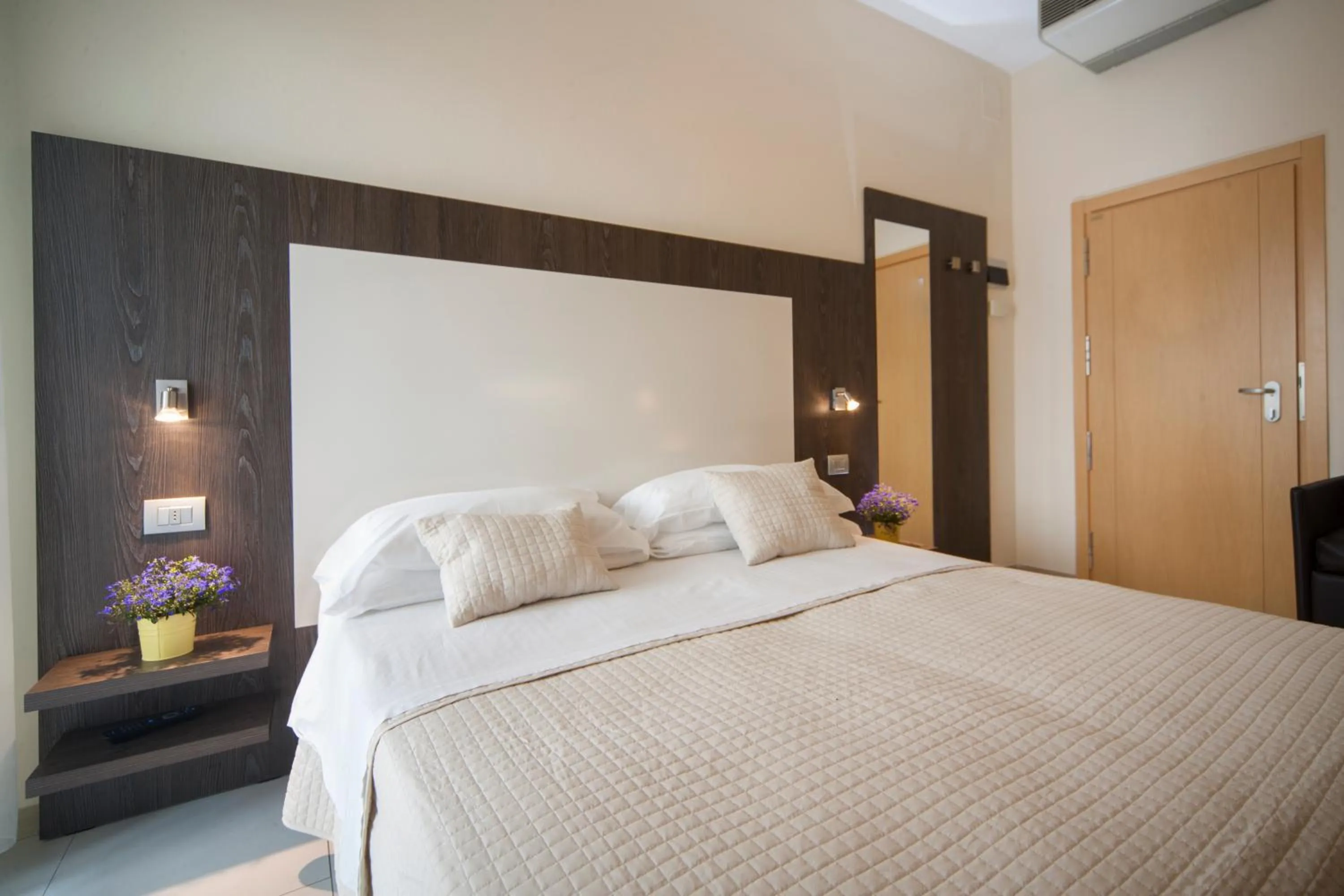 Photo of the whole room, Bed in Hotel Ricchi