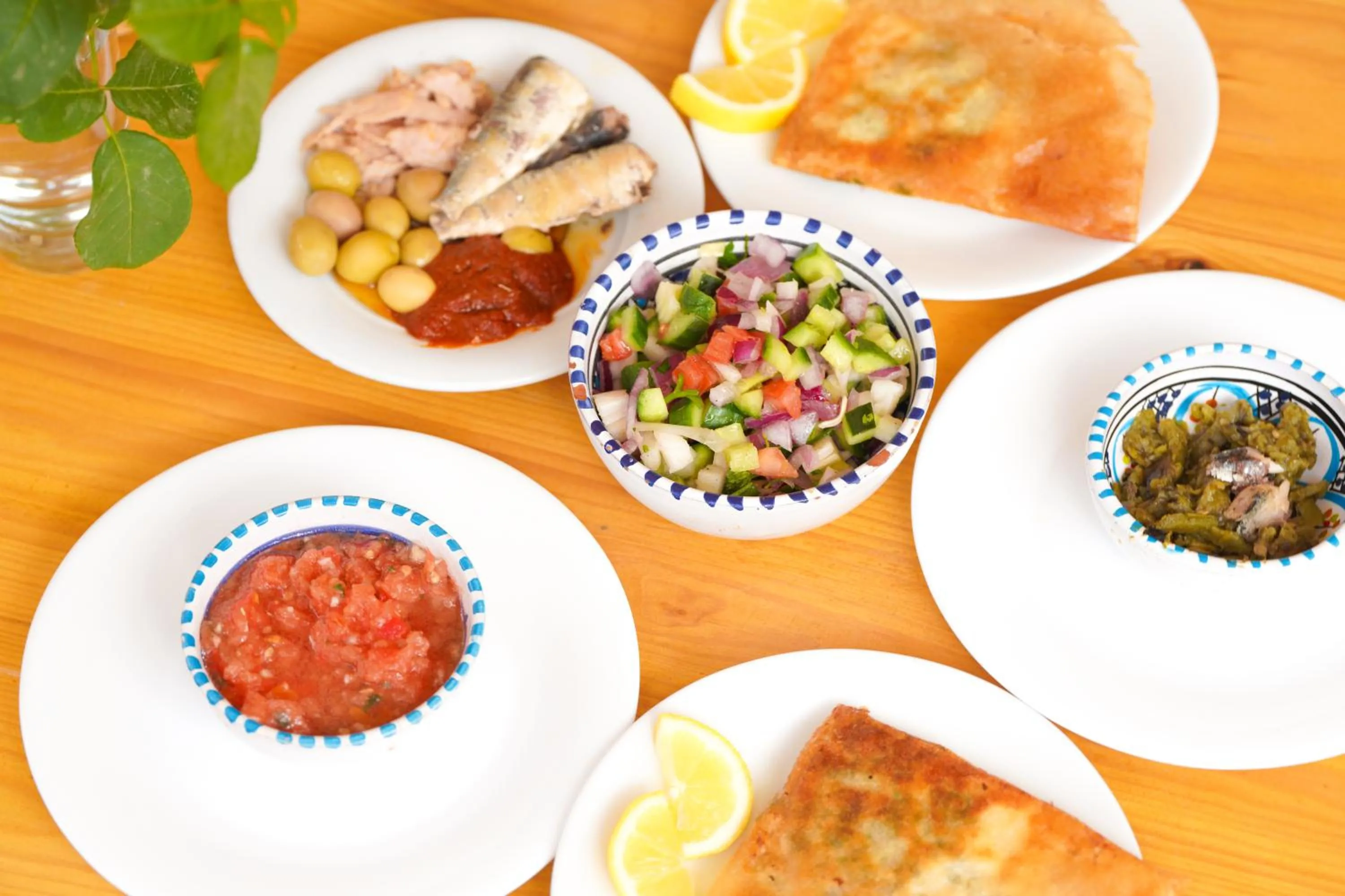 Restaurant/places to eat in Villa Taouzert