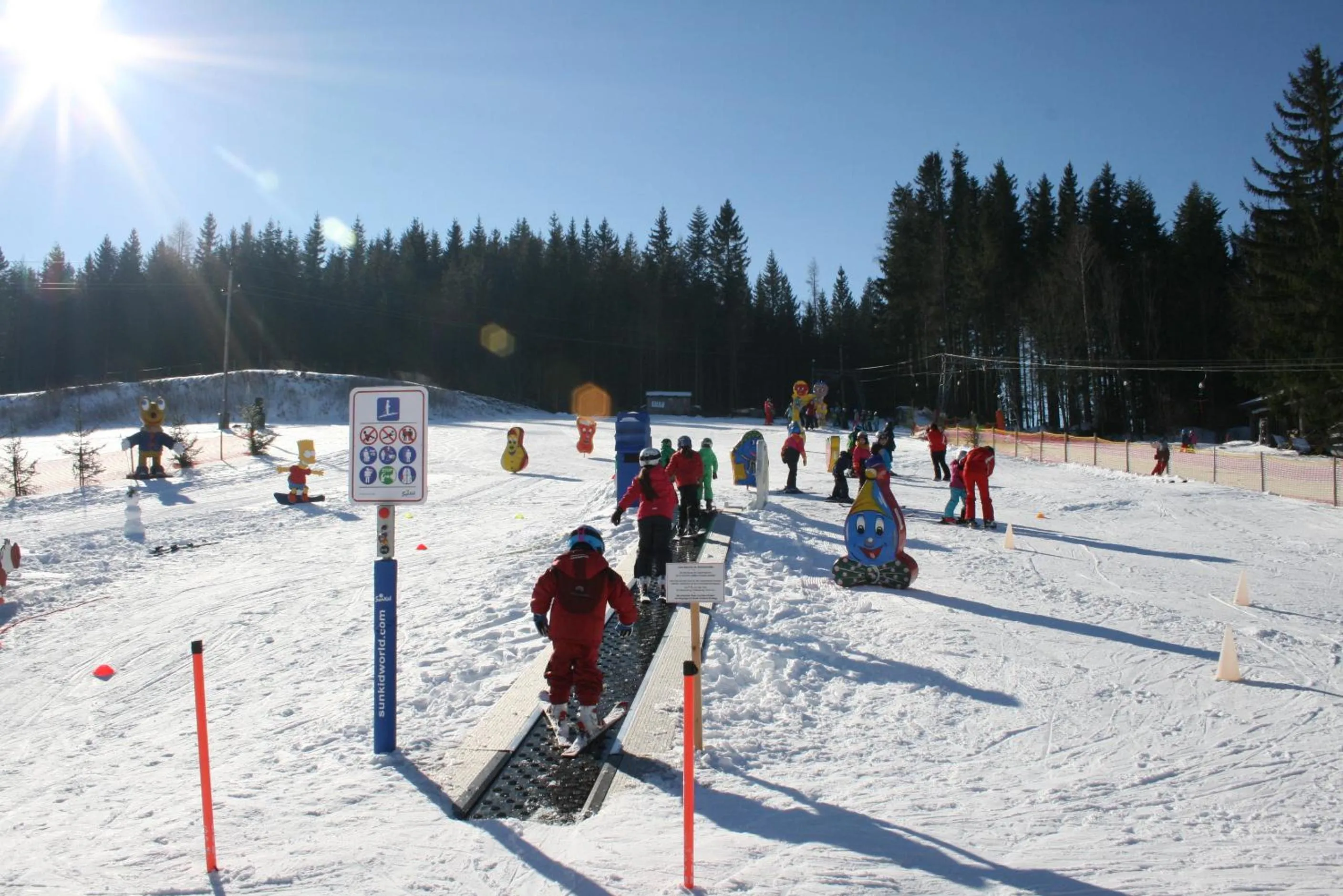 Skiing in Der Almblick