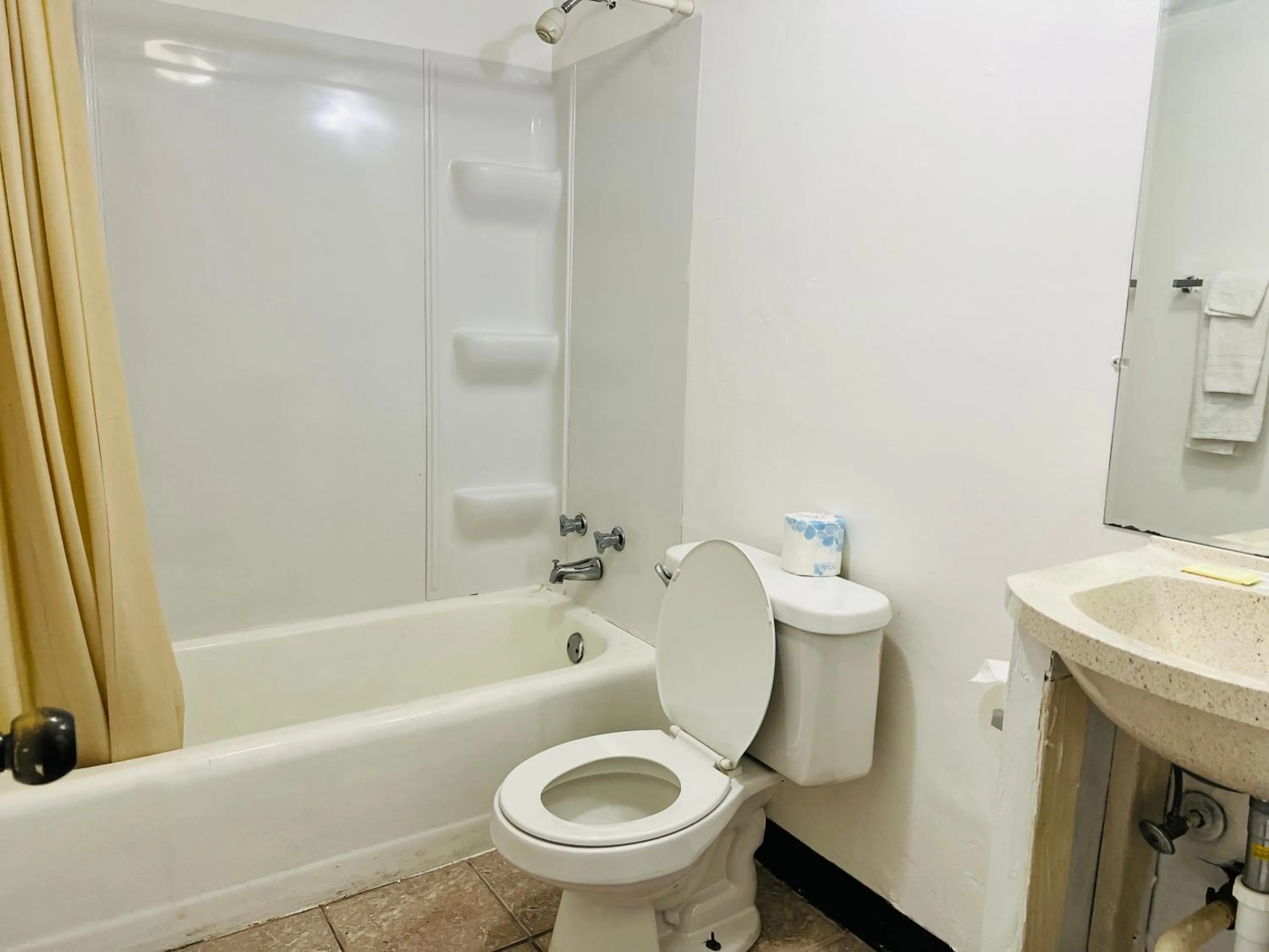 Bathroom in Clayton House Motel