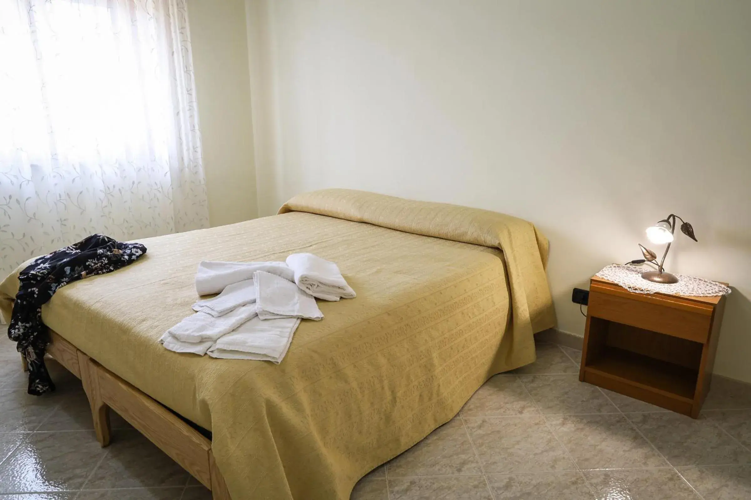 Quadruple Room with Terrace - single occupancy in Mamaral Quadruple Room with Terrace - single occupancy in Mamaral