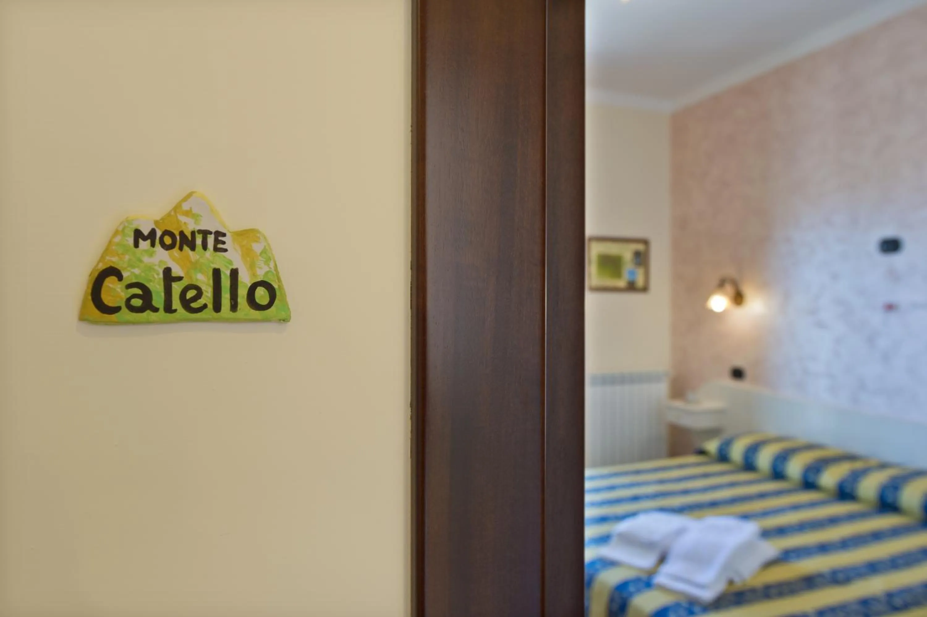 Decorative detail, Bed in Mamaral