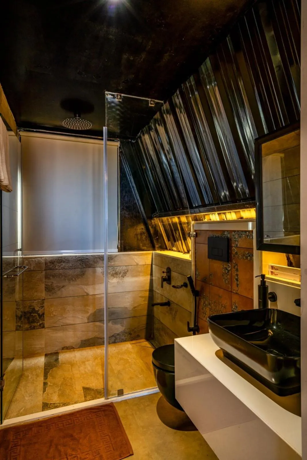 Bathroom in Dio Regaalo Theme Resort, Ratnagiri