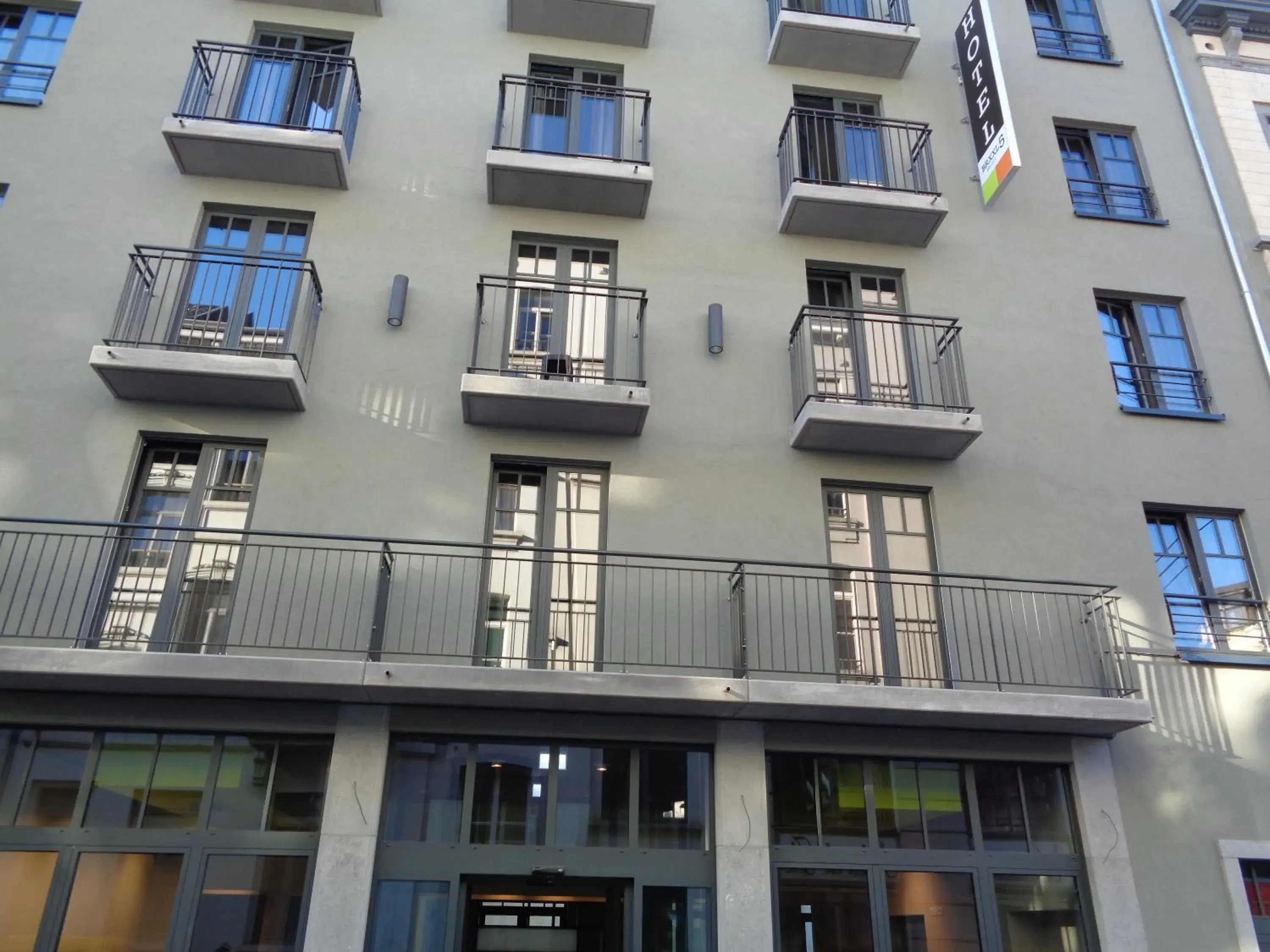 Facade/entrance in Brxxl 5 City Centre Hostel Facade/entrance in Brxxl 5 City Centre Hostel