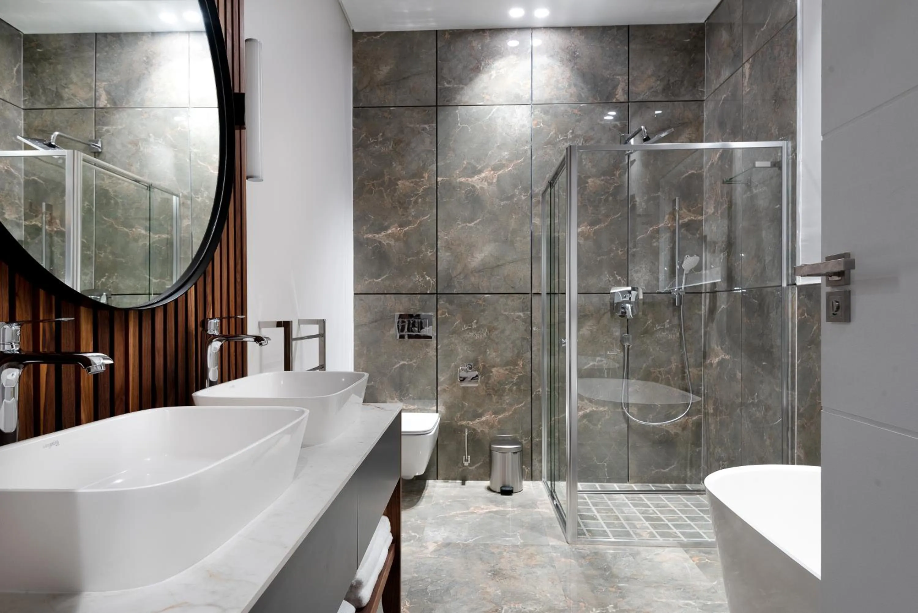 Shower in Anfani Boutique Hotel