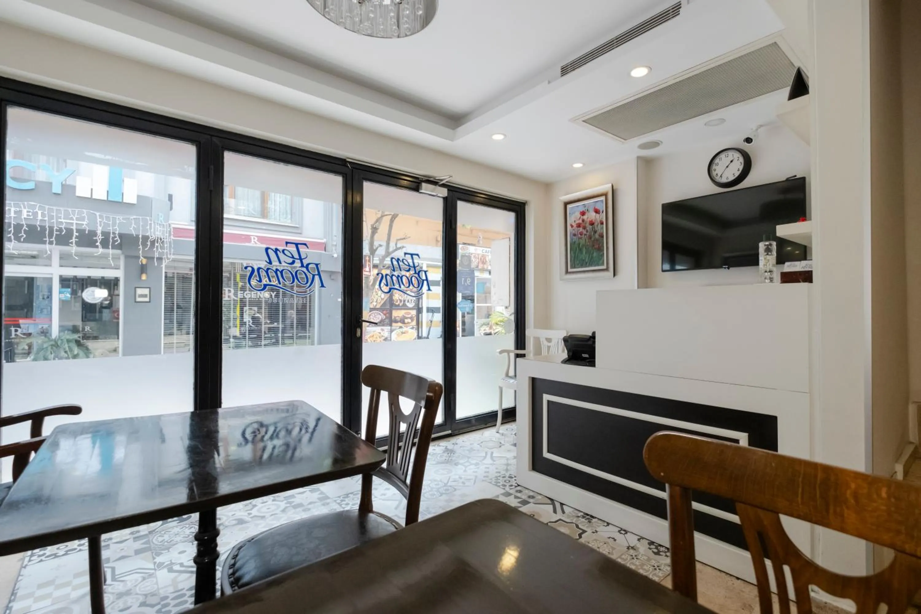 Lobby or reception in Ten Rooms Istanbul Hotel