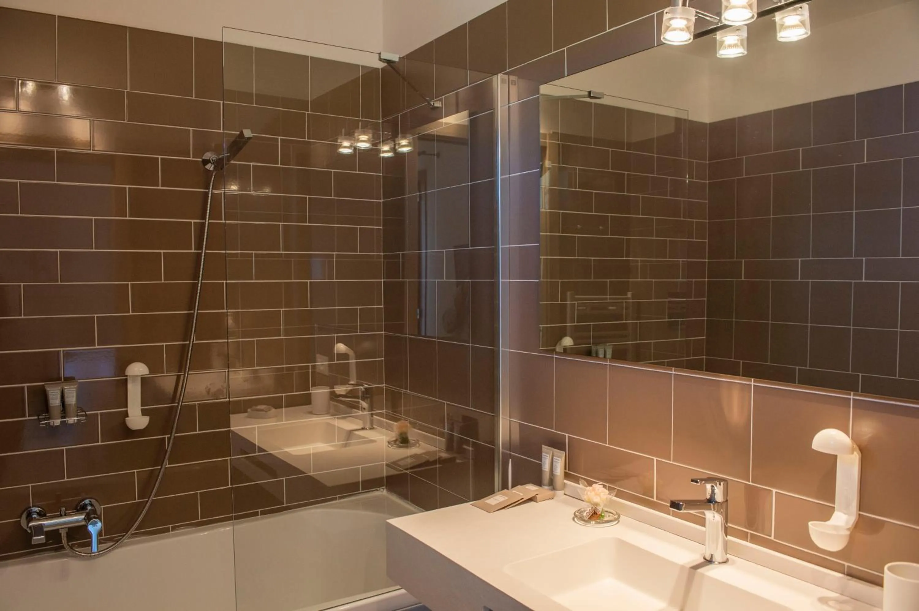 Shower in Feudo Del Biviere