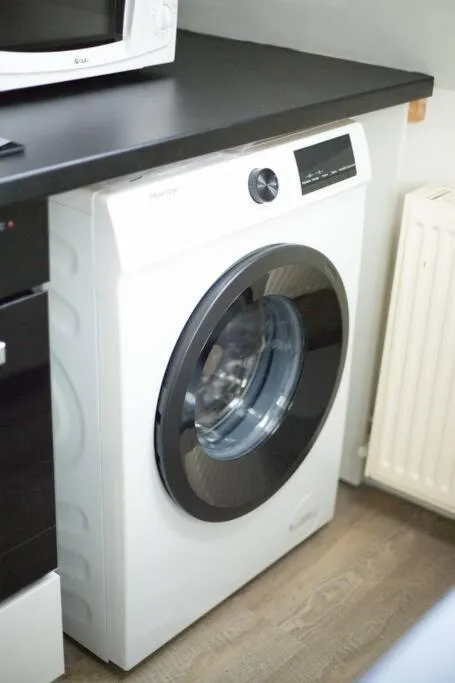 washing machine in Le Bel-Air AVALLON