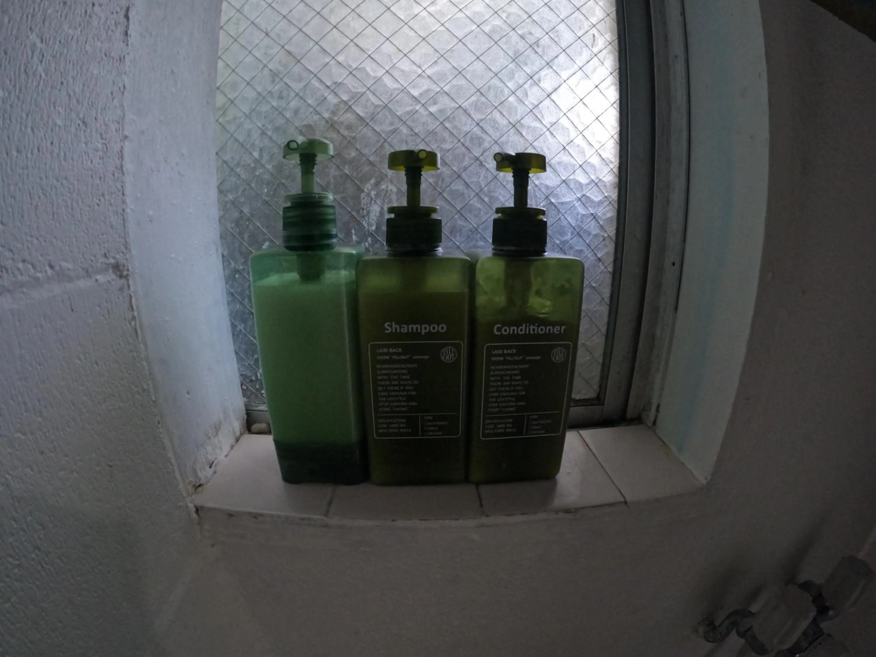 Shower in Zamamia International Guesthouse