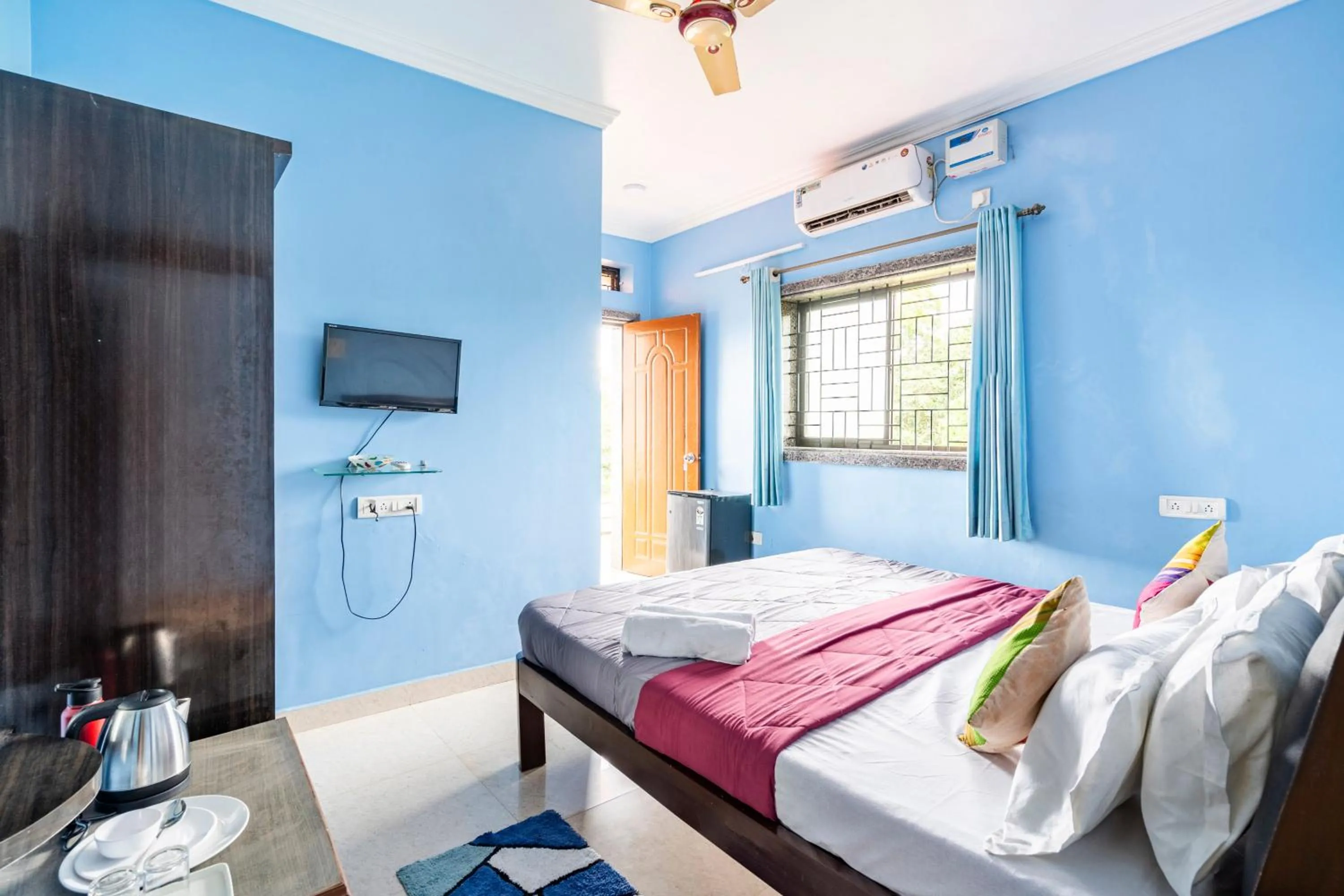 TV and multimedia, Bed in Last Minute Trip Hostel Morjim-By The Sea