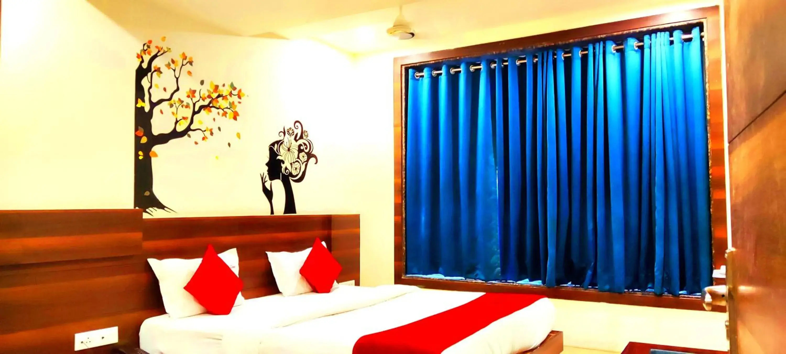 Bedroom, Bed in Hotel Raj Residency Bedroom, Bed in Hotel Raj Residency