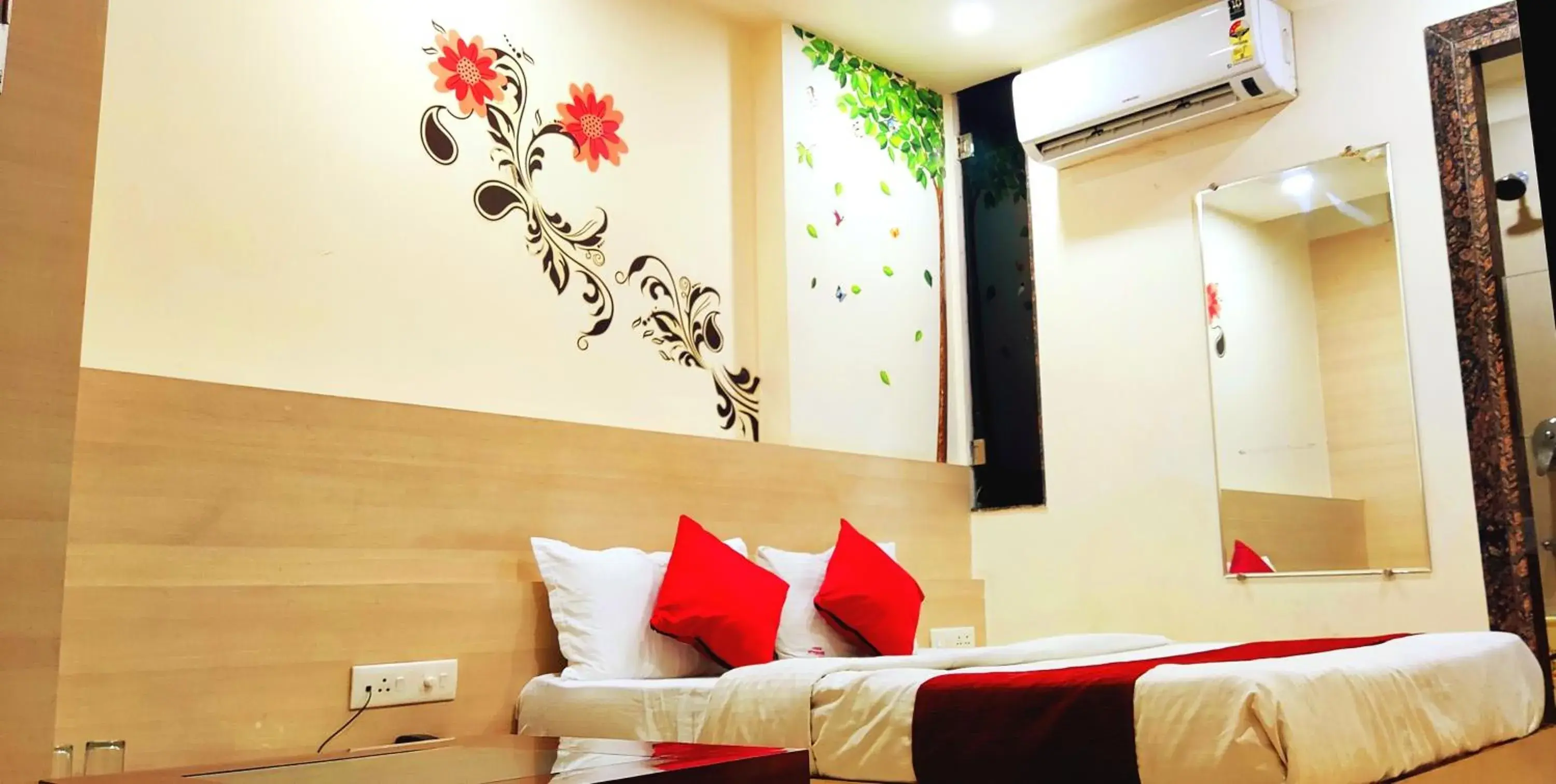 Photo of the whole room, Bed in Hotel Raj Residency Photo of the whole room, Bed in Hotel Raj Residency