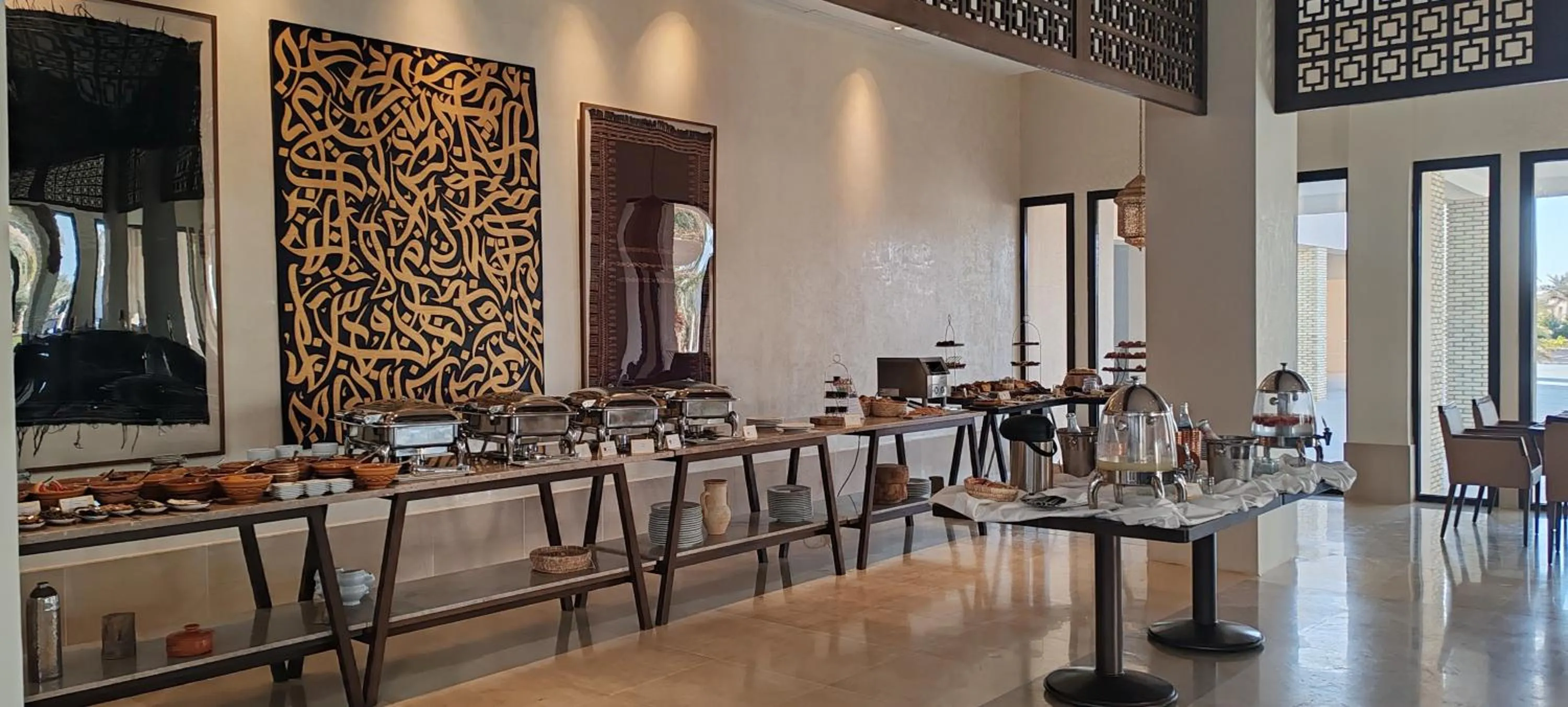 Food in The Residence Douz