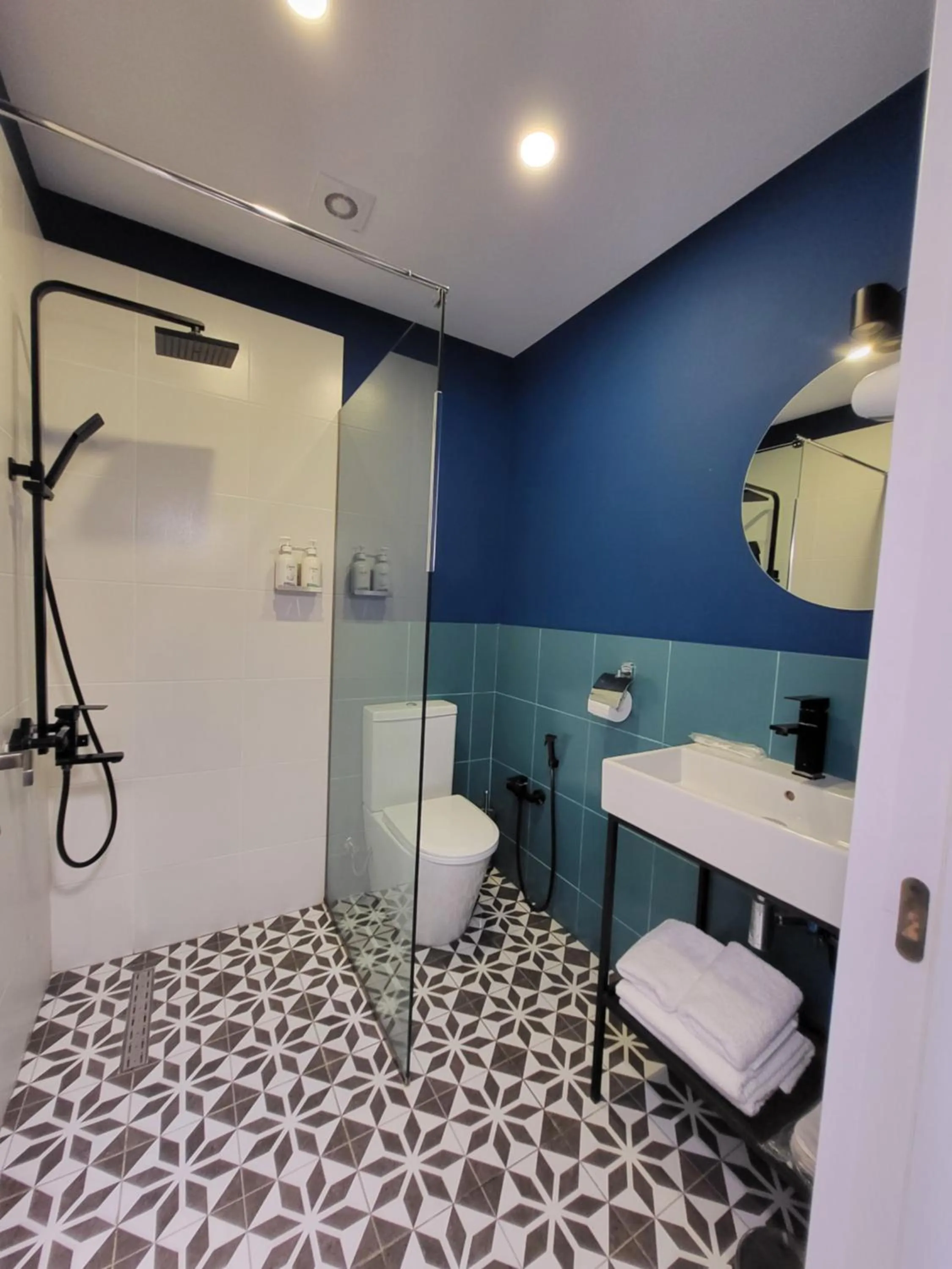 Shower in Sololaki Inn