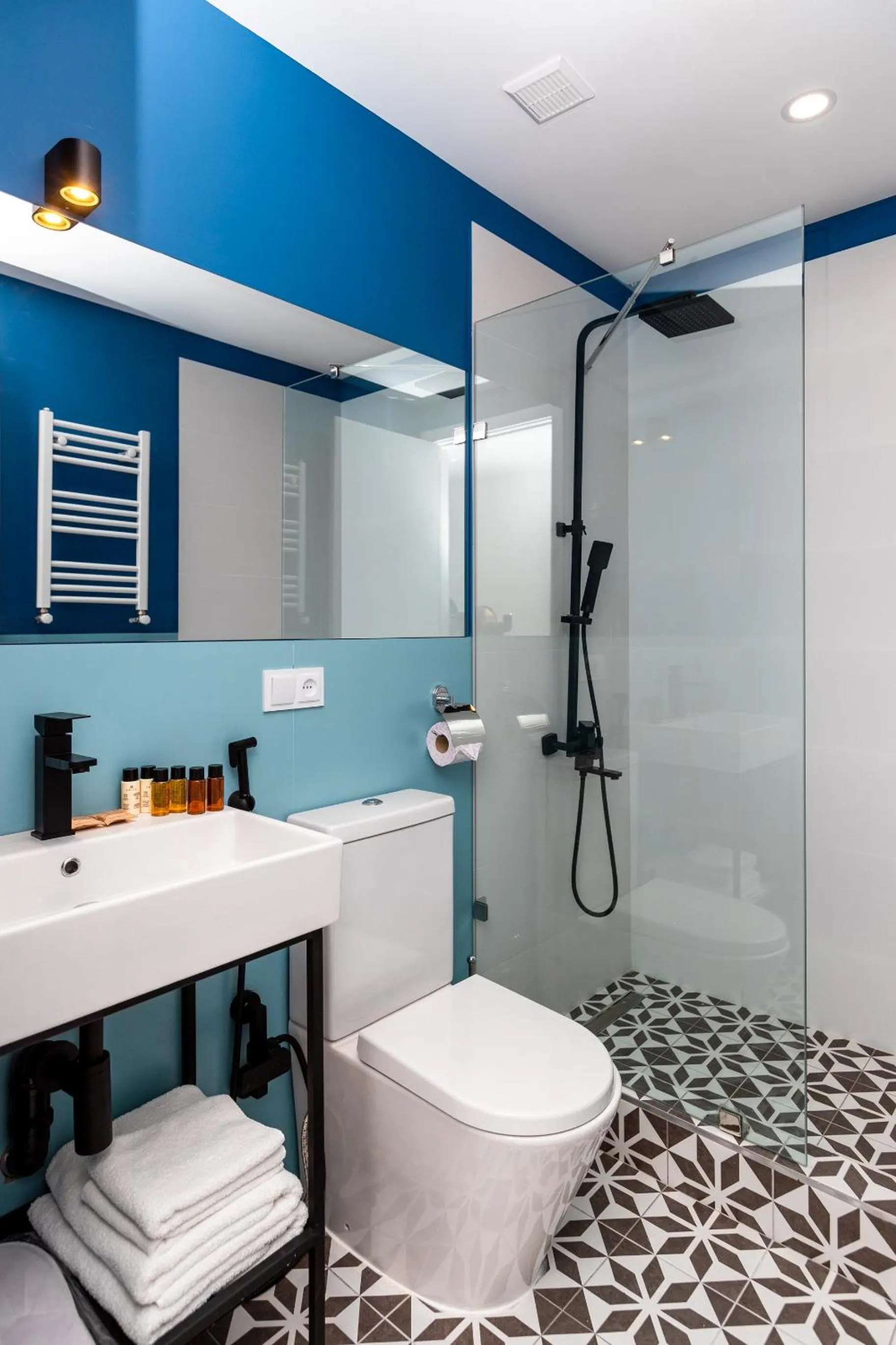 Shower in Sololaki Inn