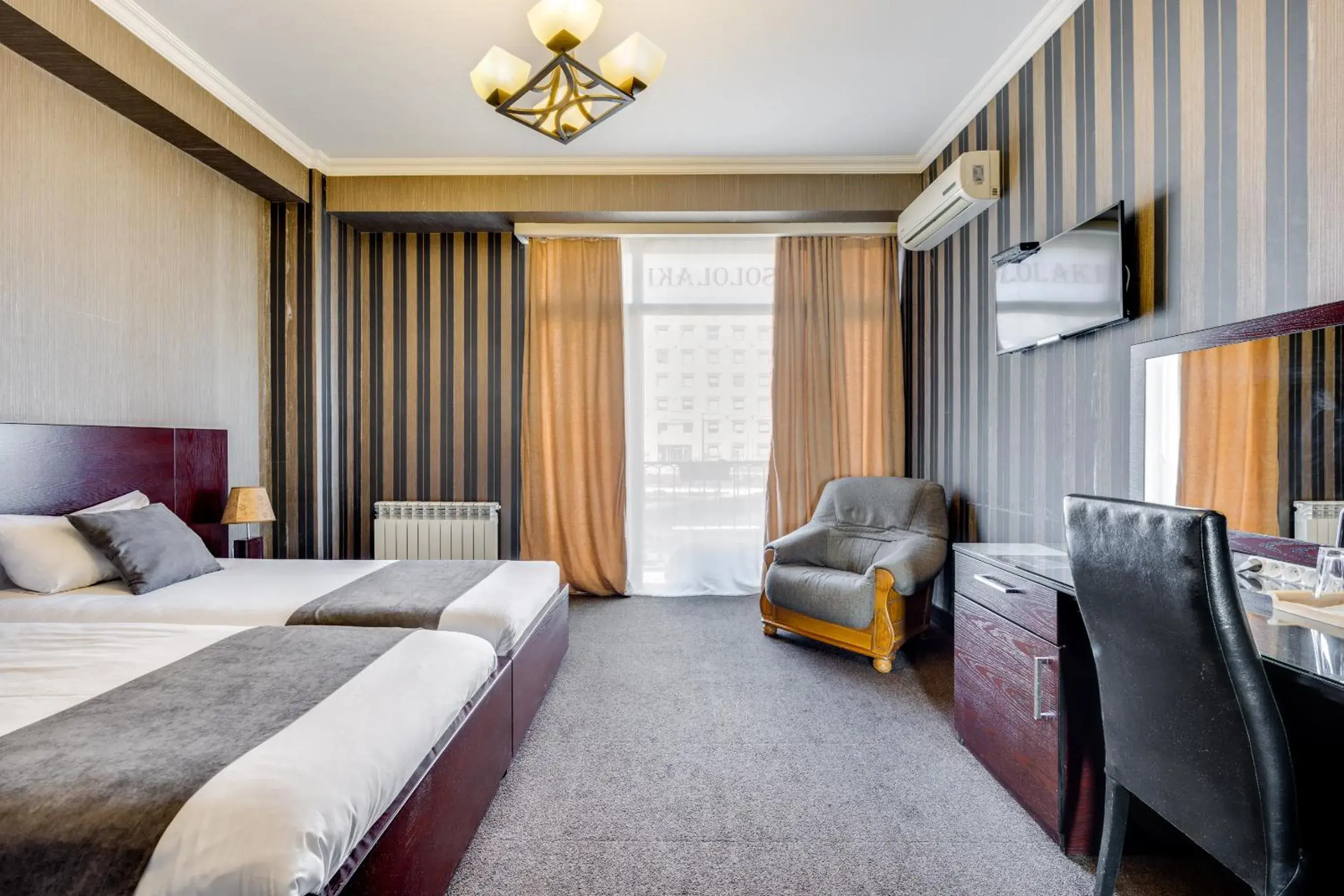 Standard Twin Room in Sololaki Inn Standard Twin Room in Sololaki Inn