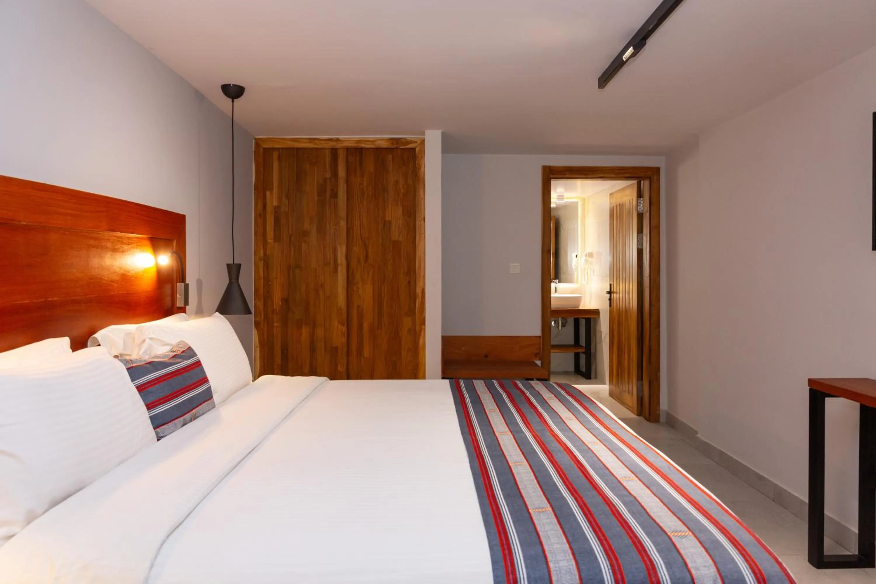 Bed in Hotel Du Lac