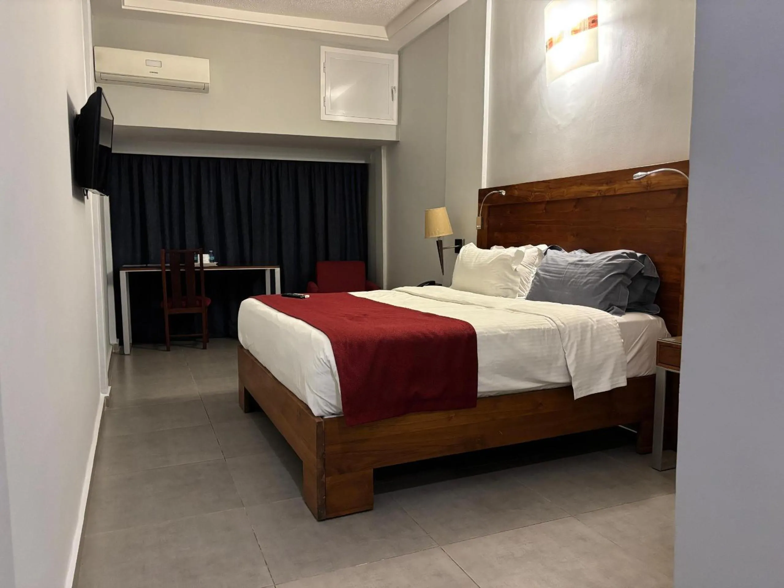 Bed in Hotel Du Lac