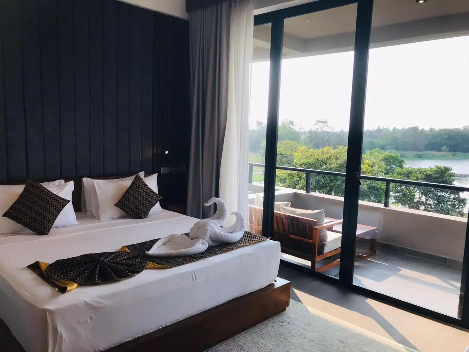 Bed in Thimbiri Wewa Resort Wilpattu Bed in Thimbiri Wewa Resort Wilpattu