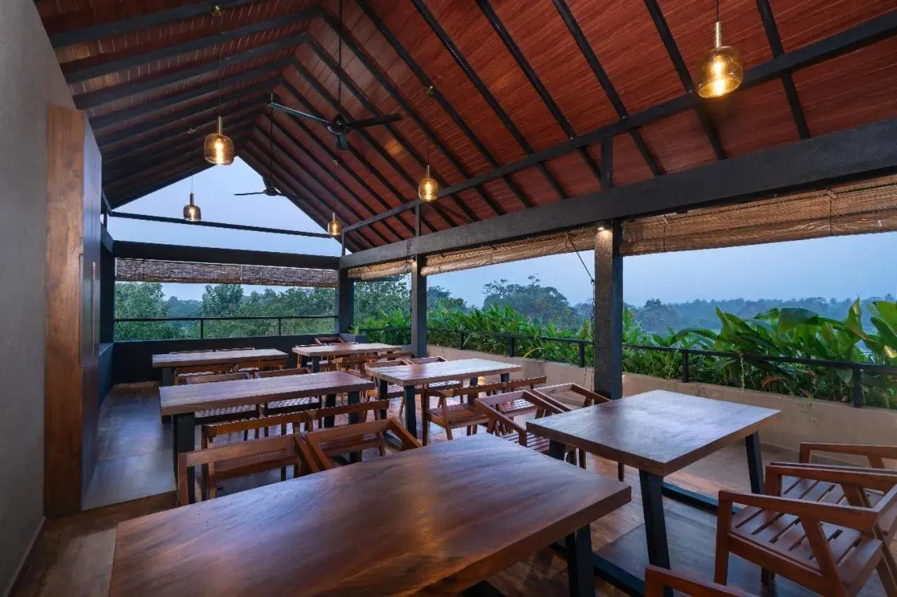 Restaurant/places to eat in Thimbiri Wewa Resort Wilpattu Restaurant/places to eat in Thimbiri Wewa Resort Wilpattu