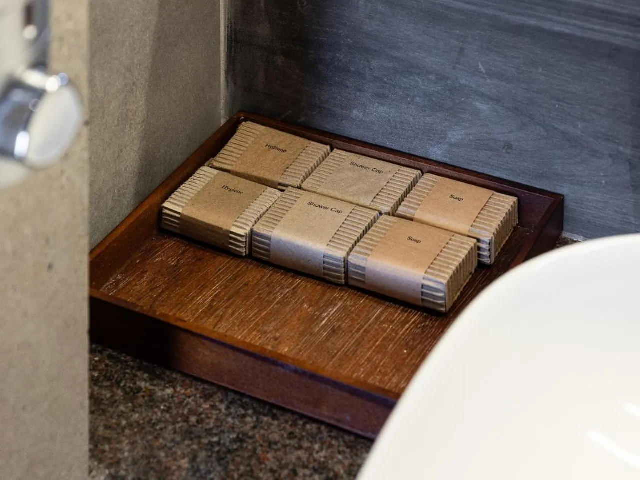 Bathroom in Thimbiri Wewa Resort Wilpattu