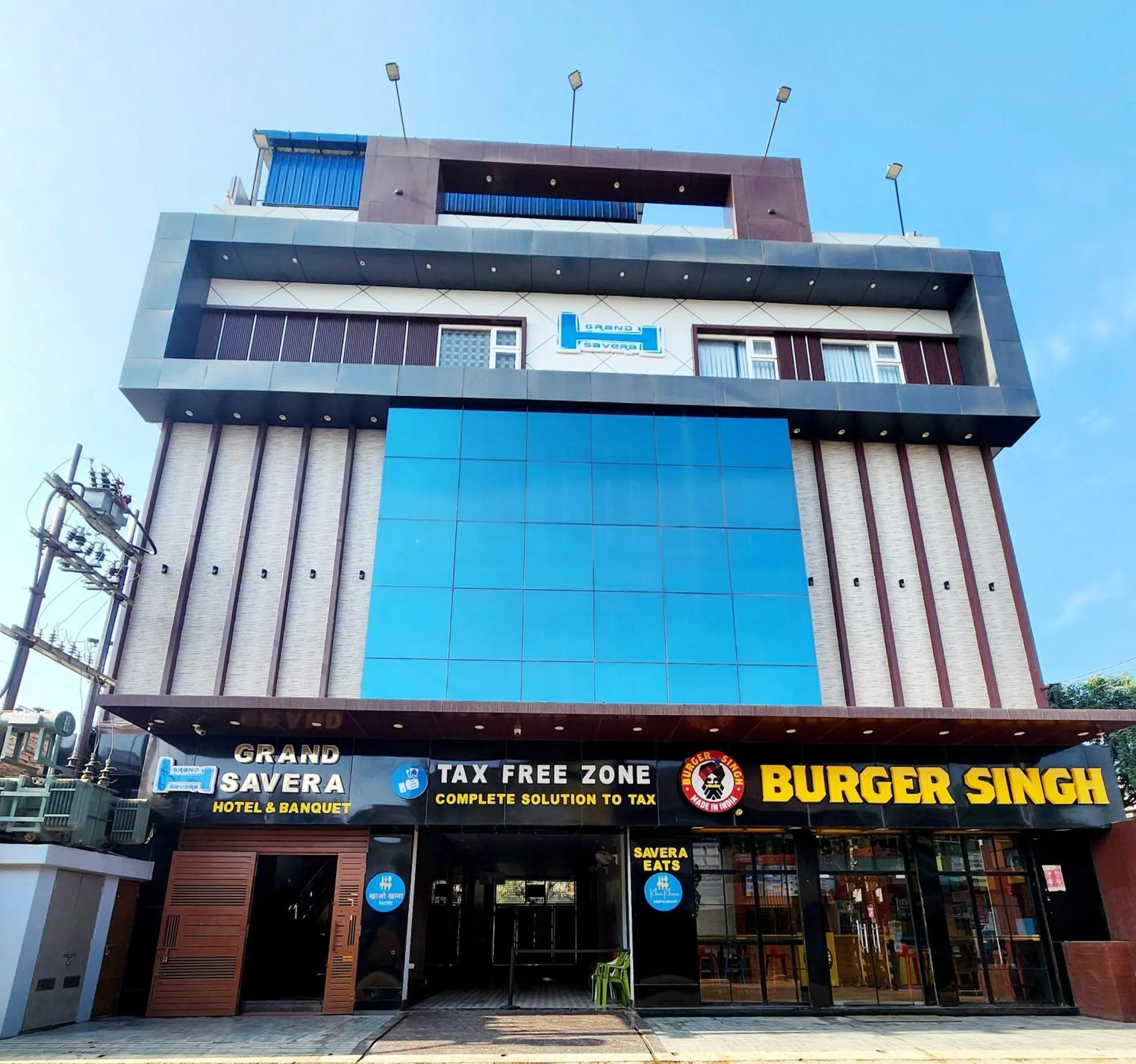 Facade/entrance in Grand Savera