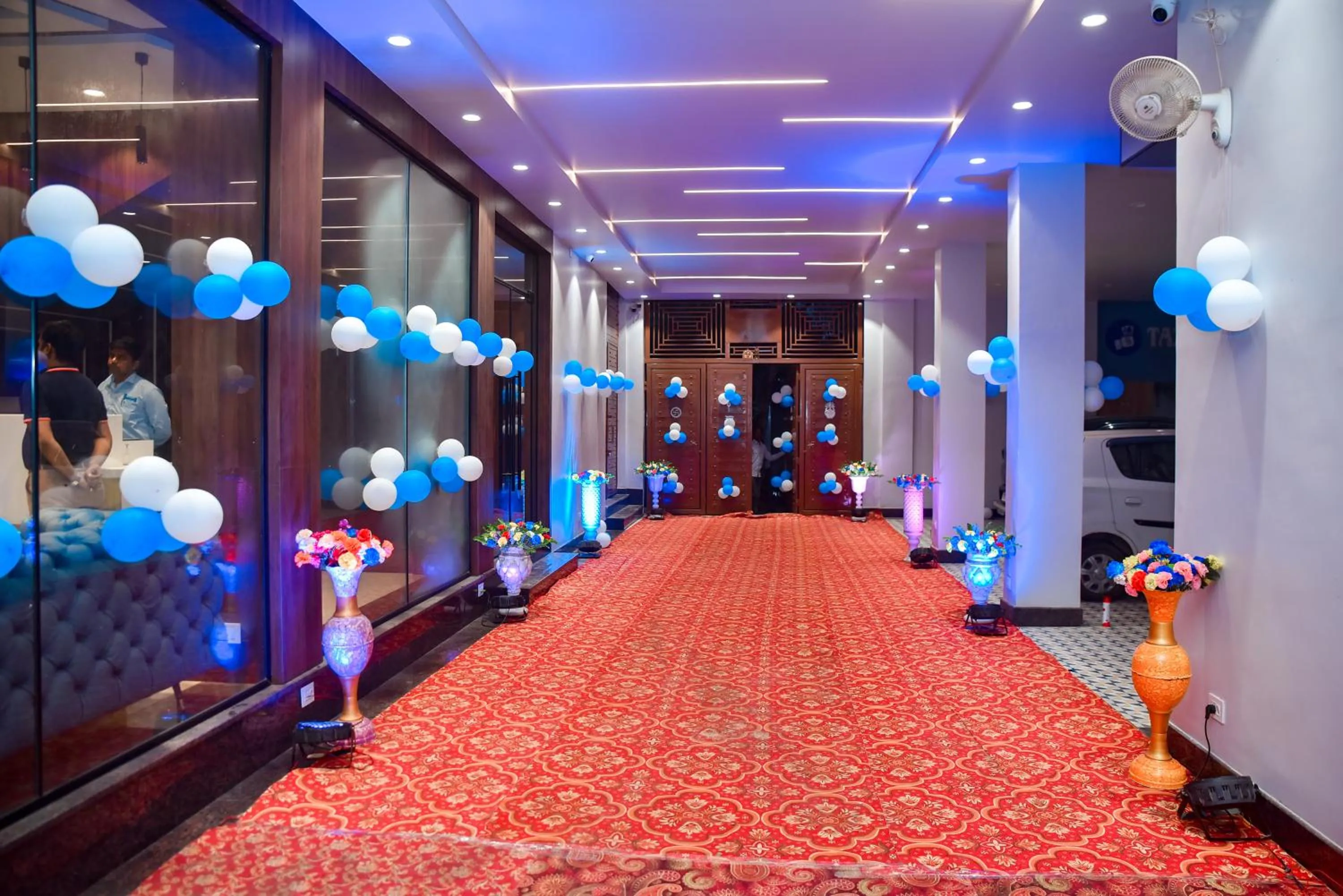 Parking in Grand Savera