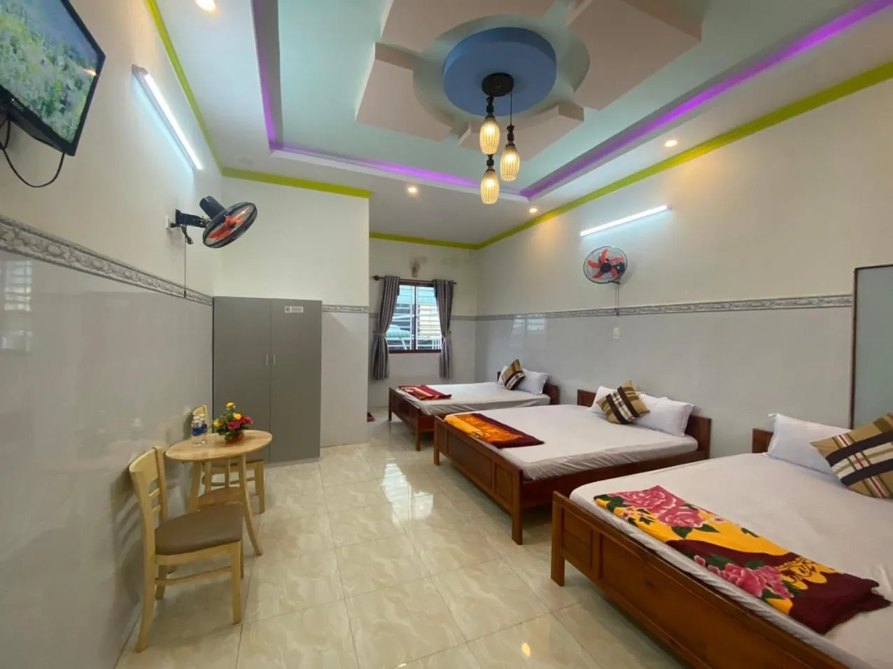 Bed in Hotel Việt Sang