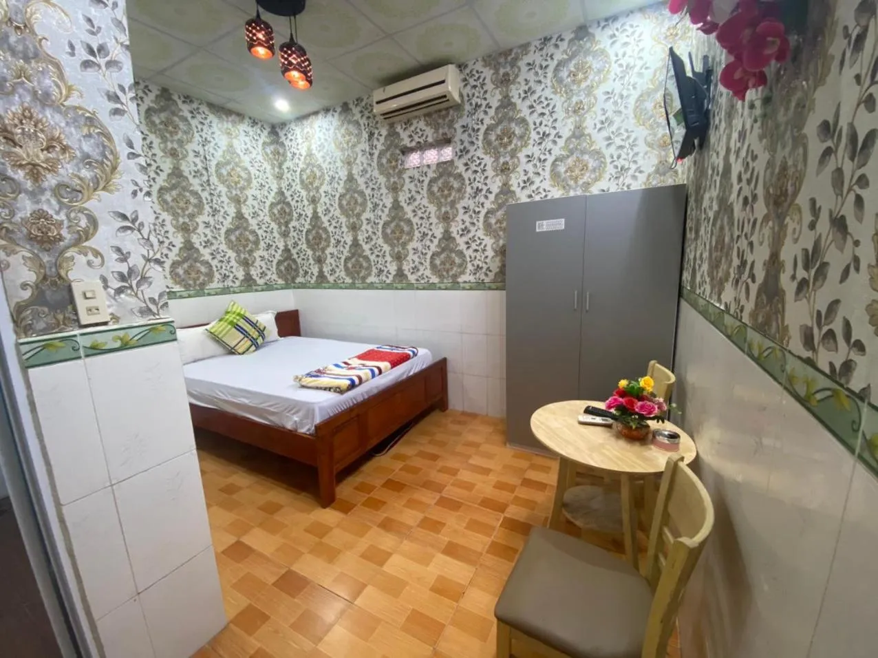 Bed in Hotel Việt Sang